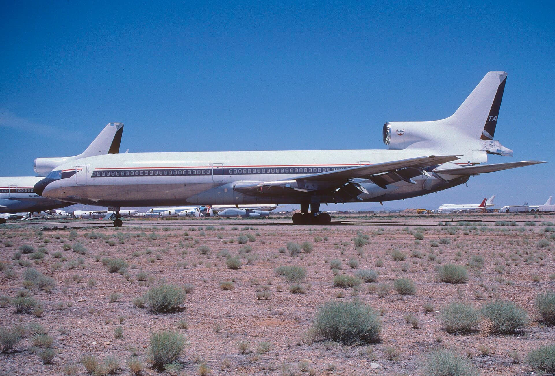 N712DA - Aircraft