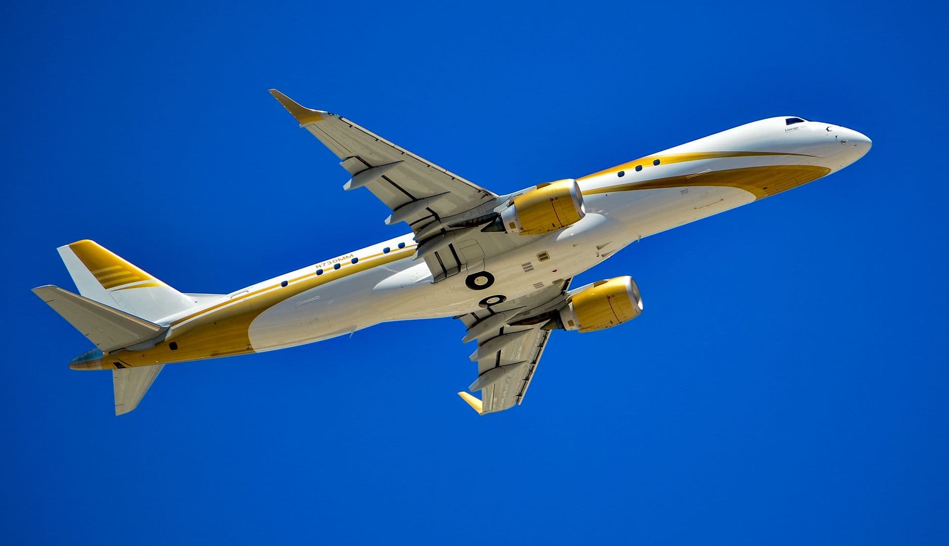 N730MM - Business jet