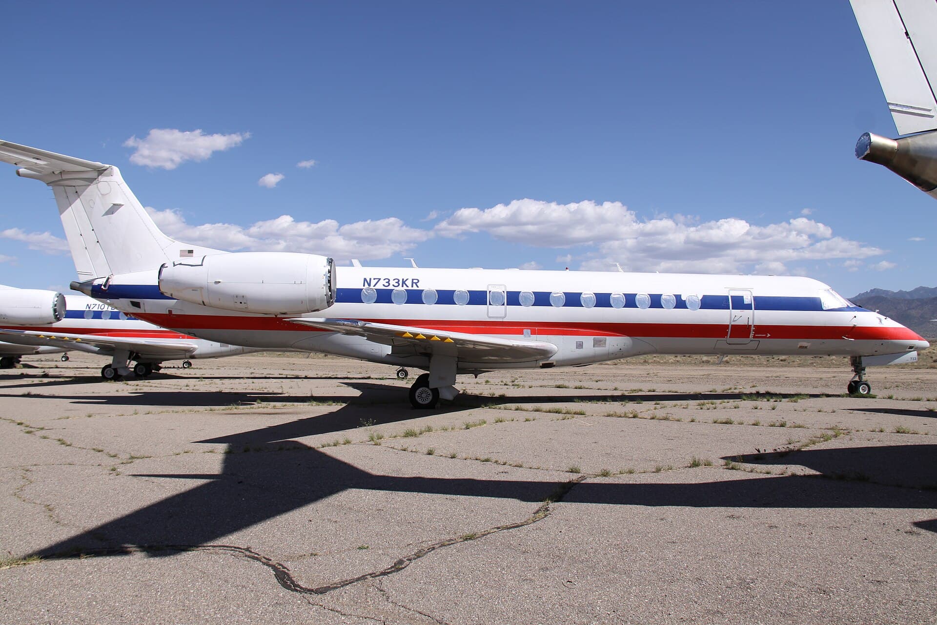 N733KR - Business jet