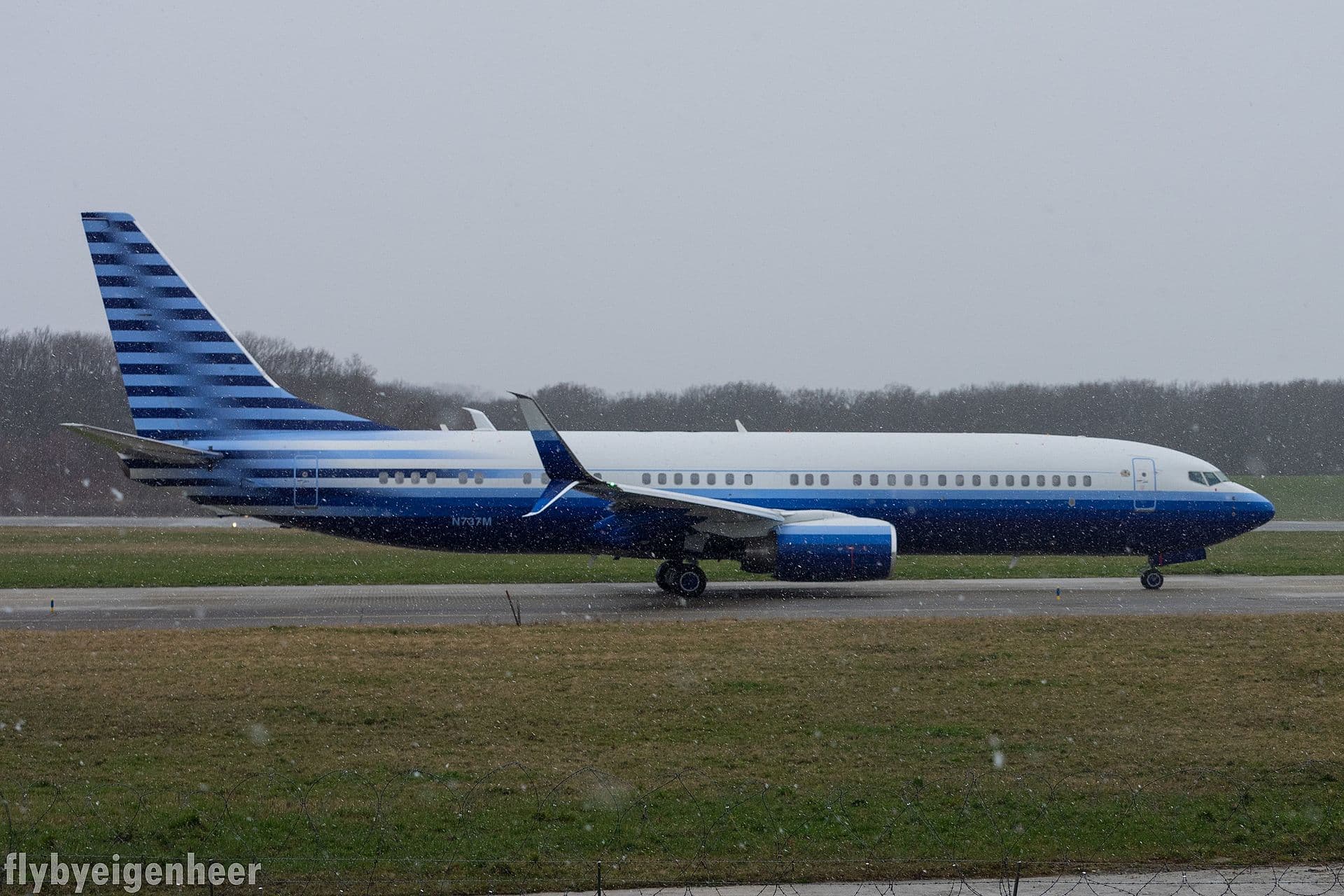 N737M - Boeing