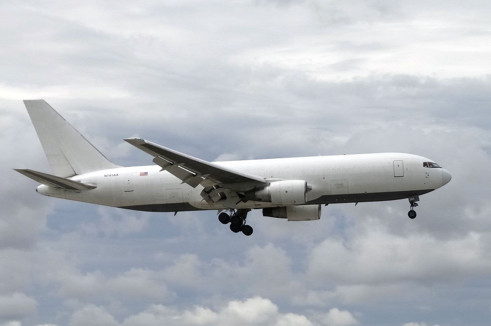 N741AX - Twin-engine aircraft
