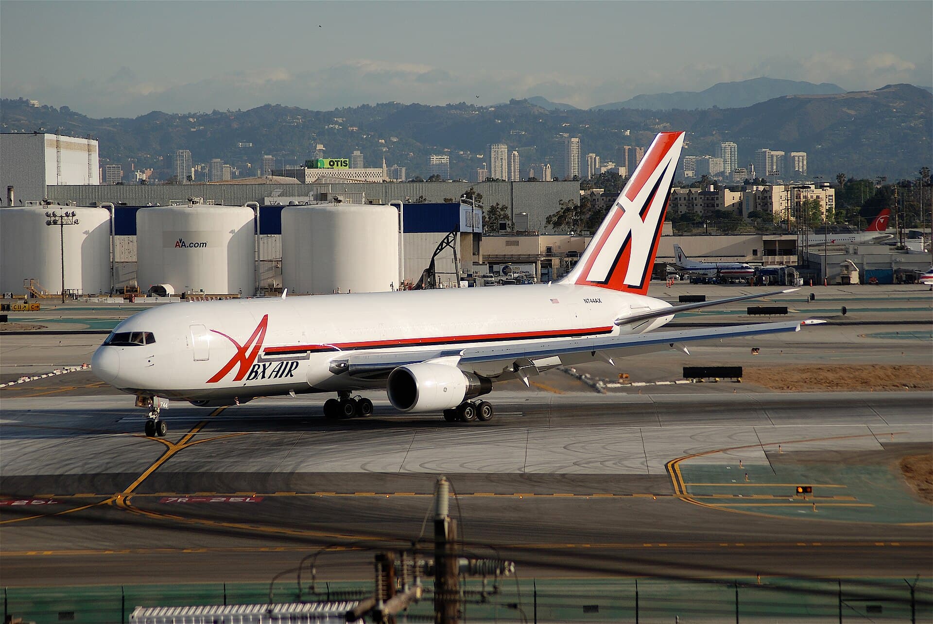 N744AX - Boeing