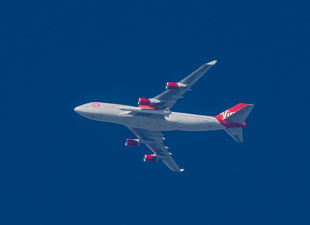- Airbus