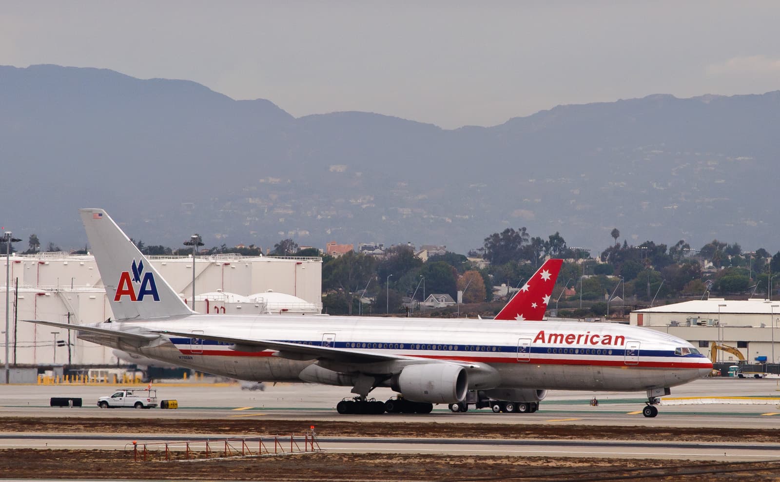 N766AN - Boeing