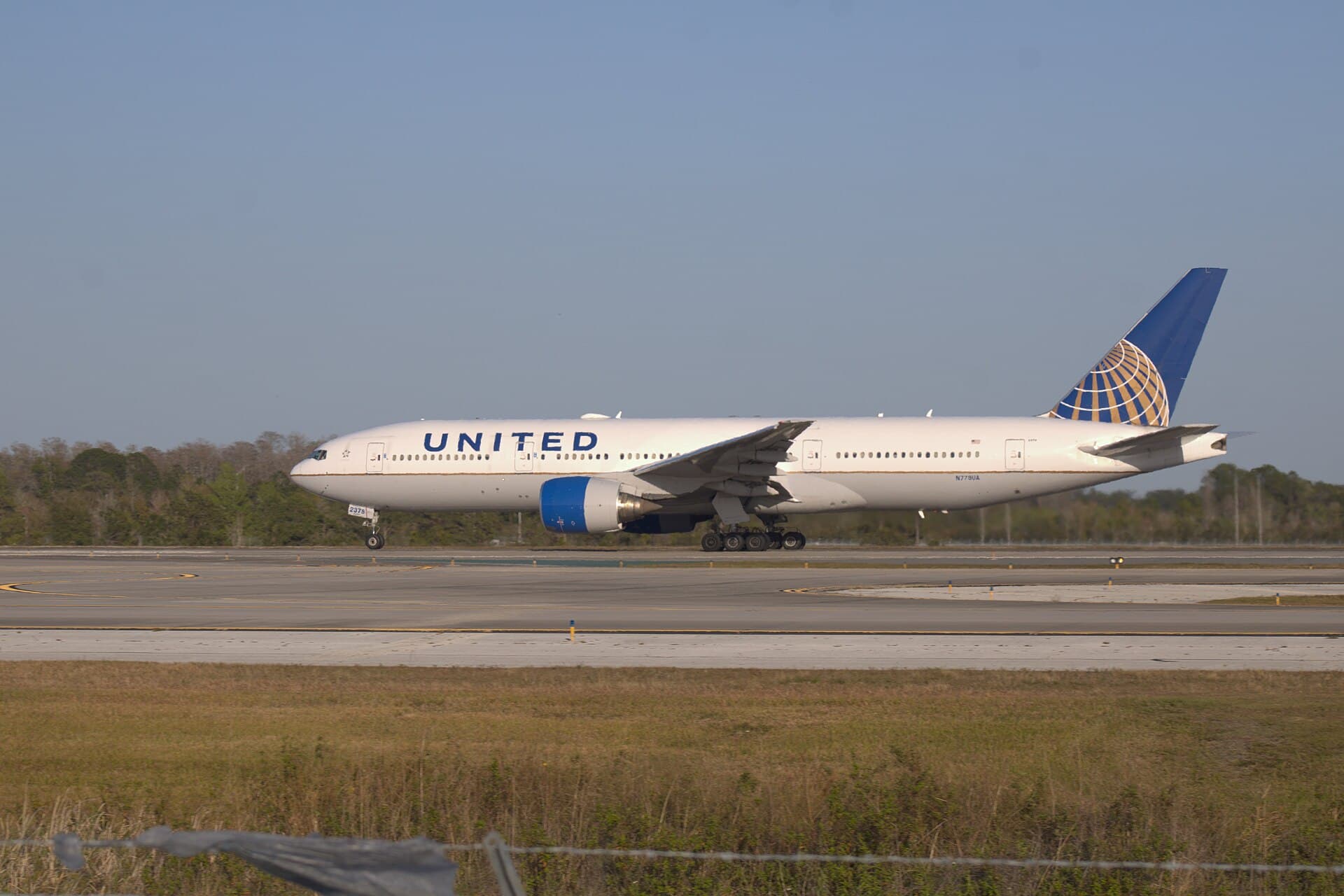 N779UA - Boeing