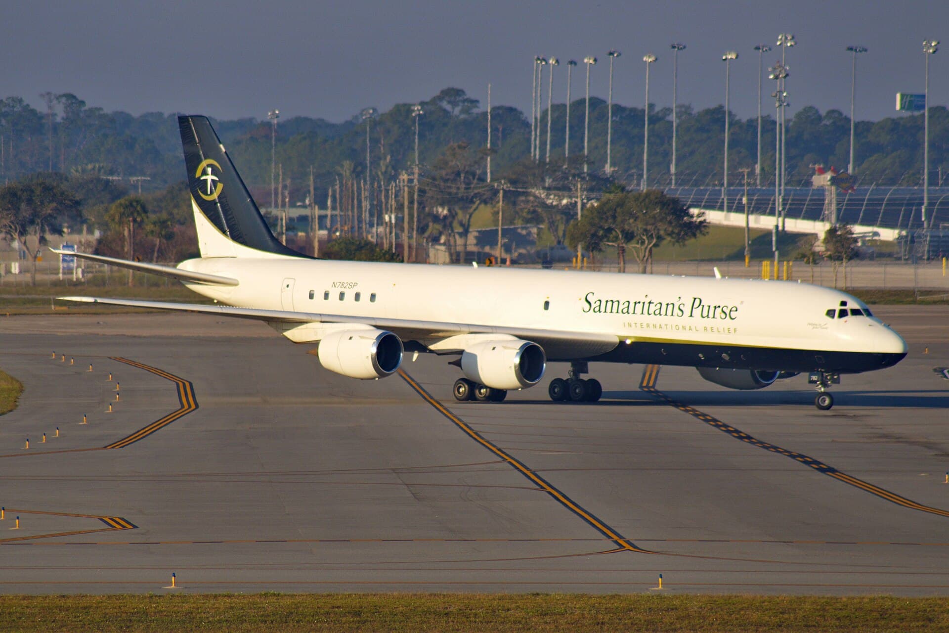 N782SP - Douglas