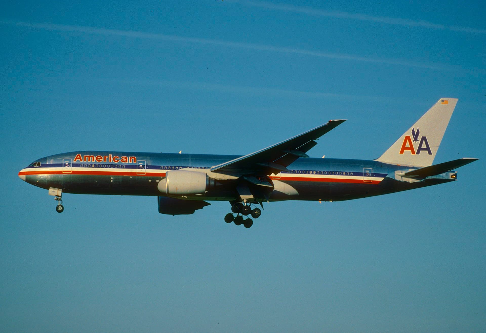 N783AN - Twin-engine aircraft