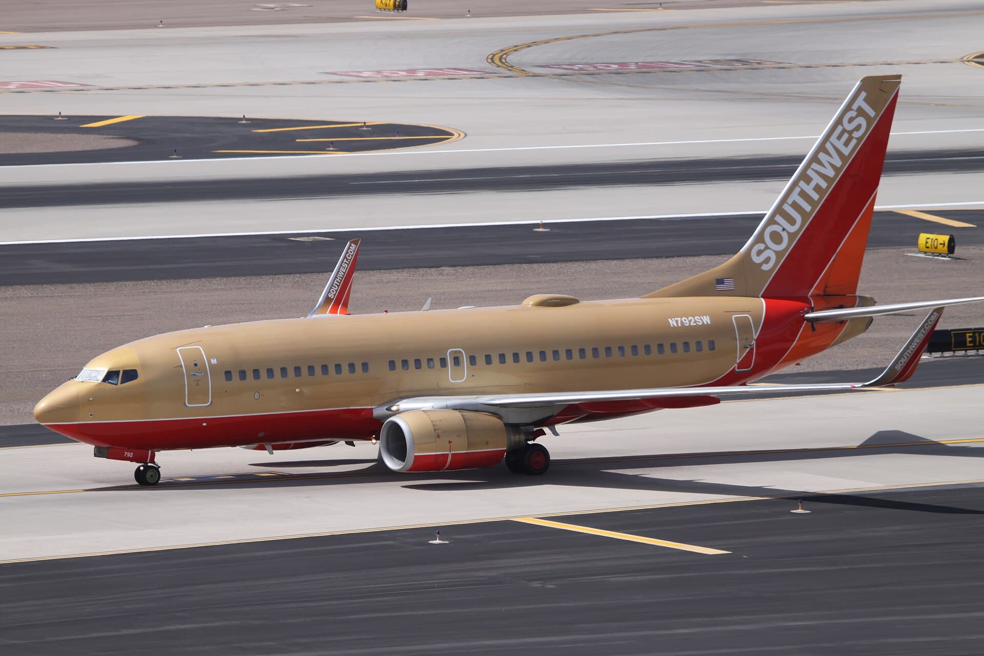 N792SW - Boeing