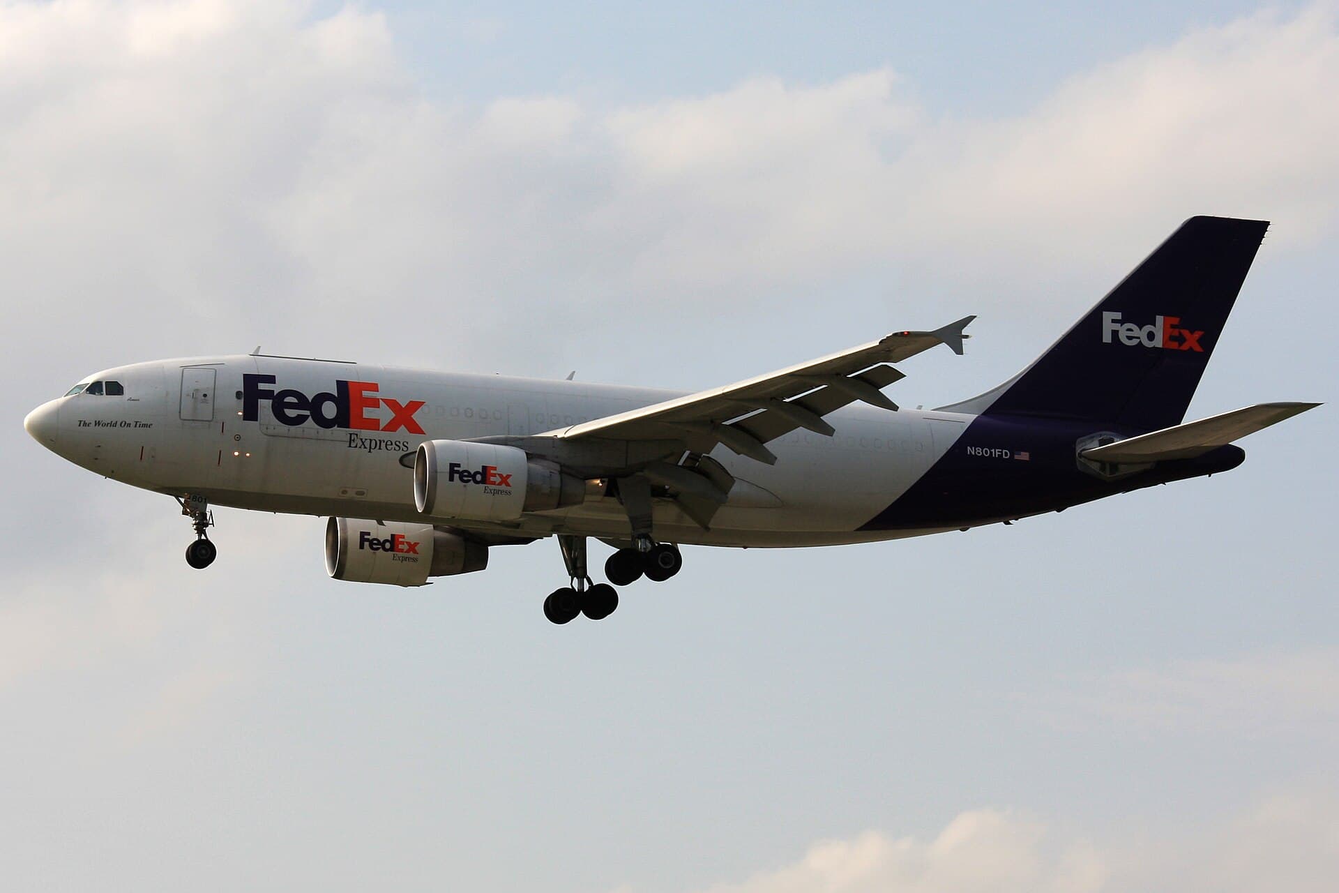 N801FD - Twin-engine aircraft