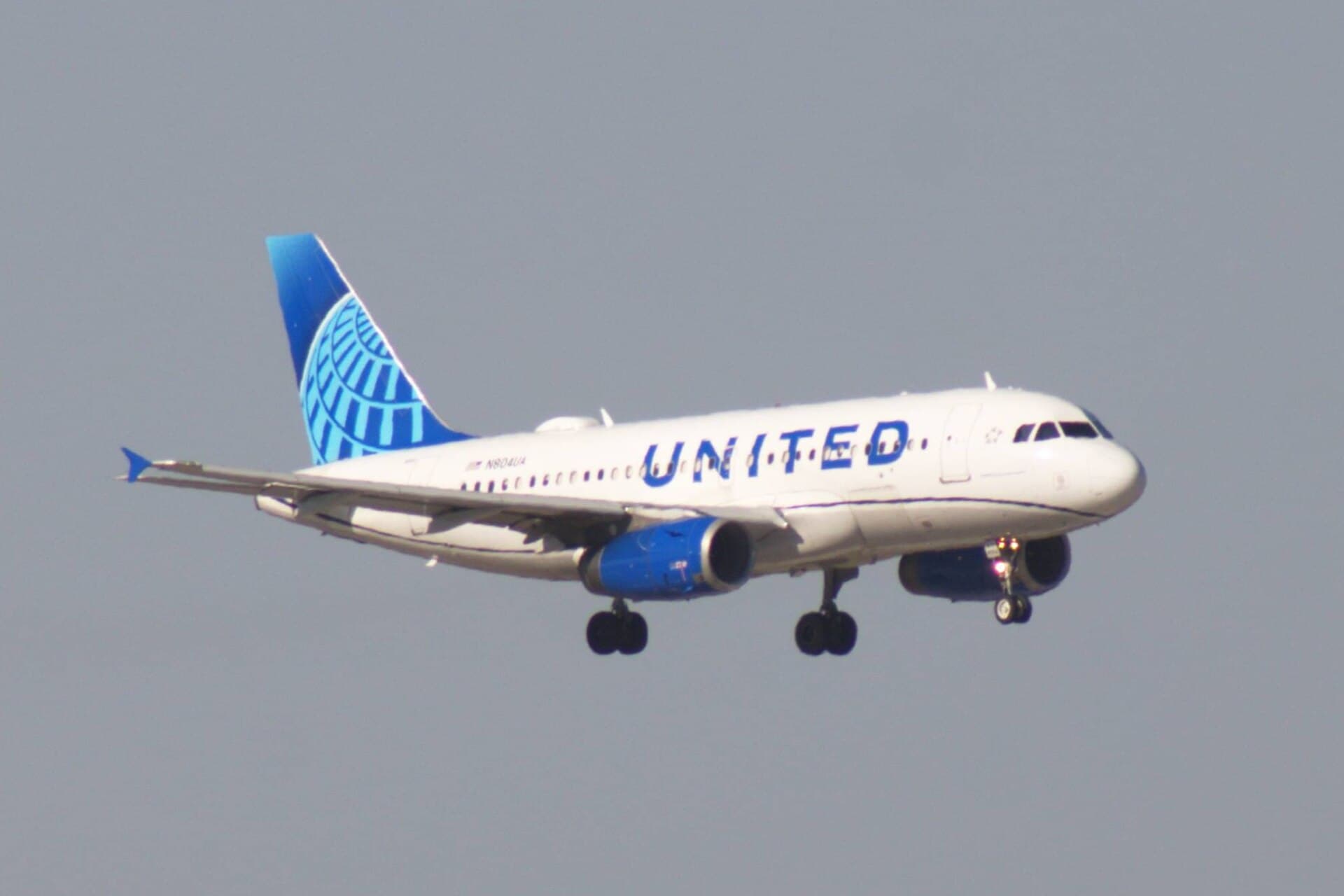 N804UA - Airbus