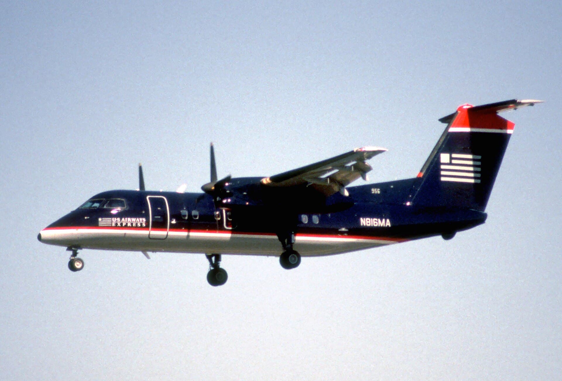N816MA - De Havilland