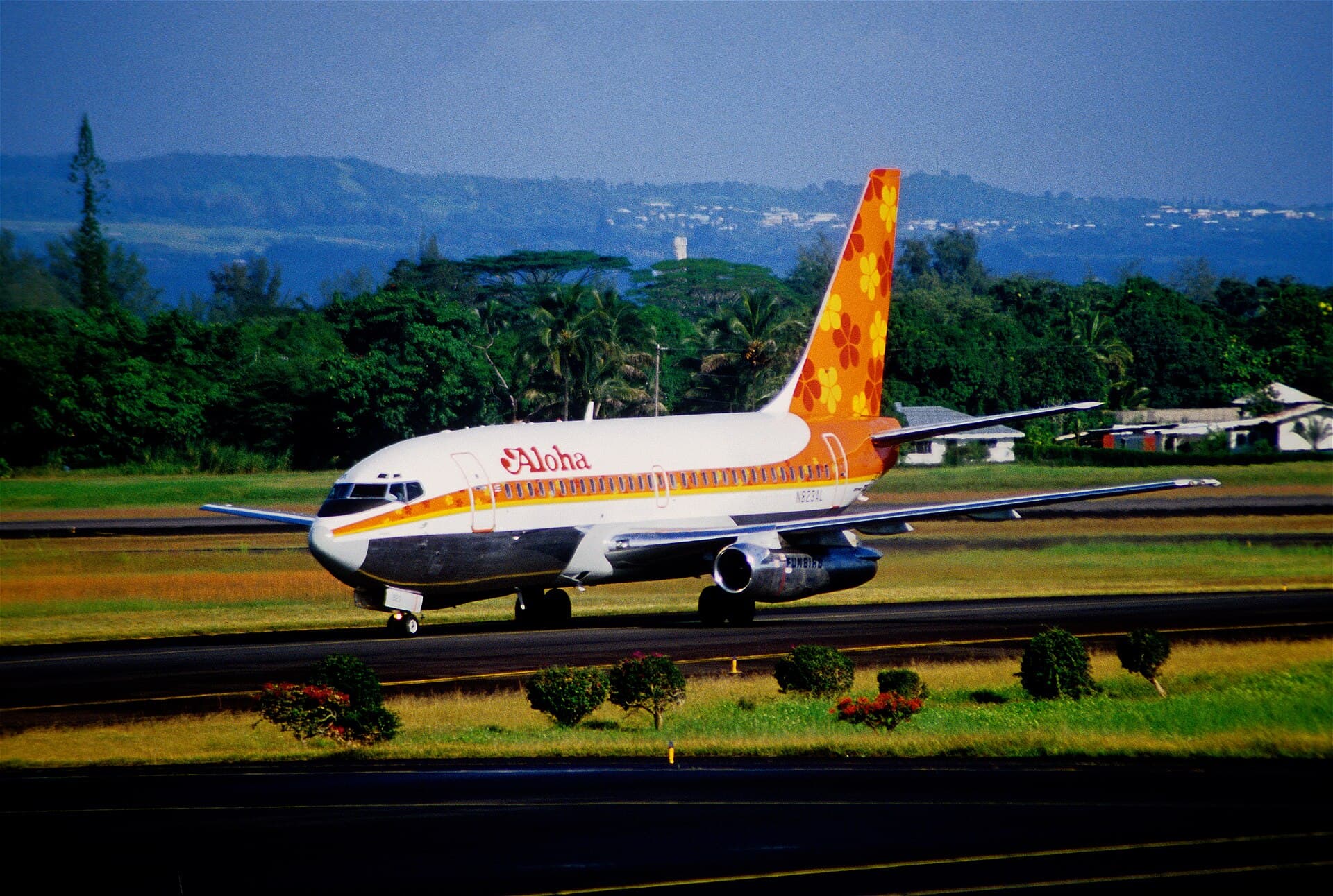 N823AL - Boeing