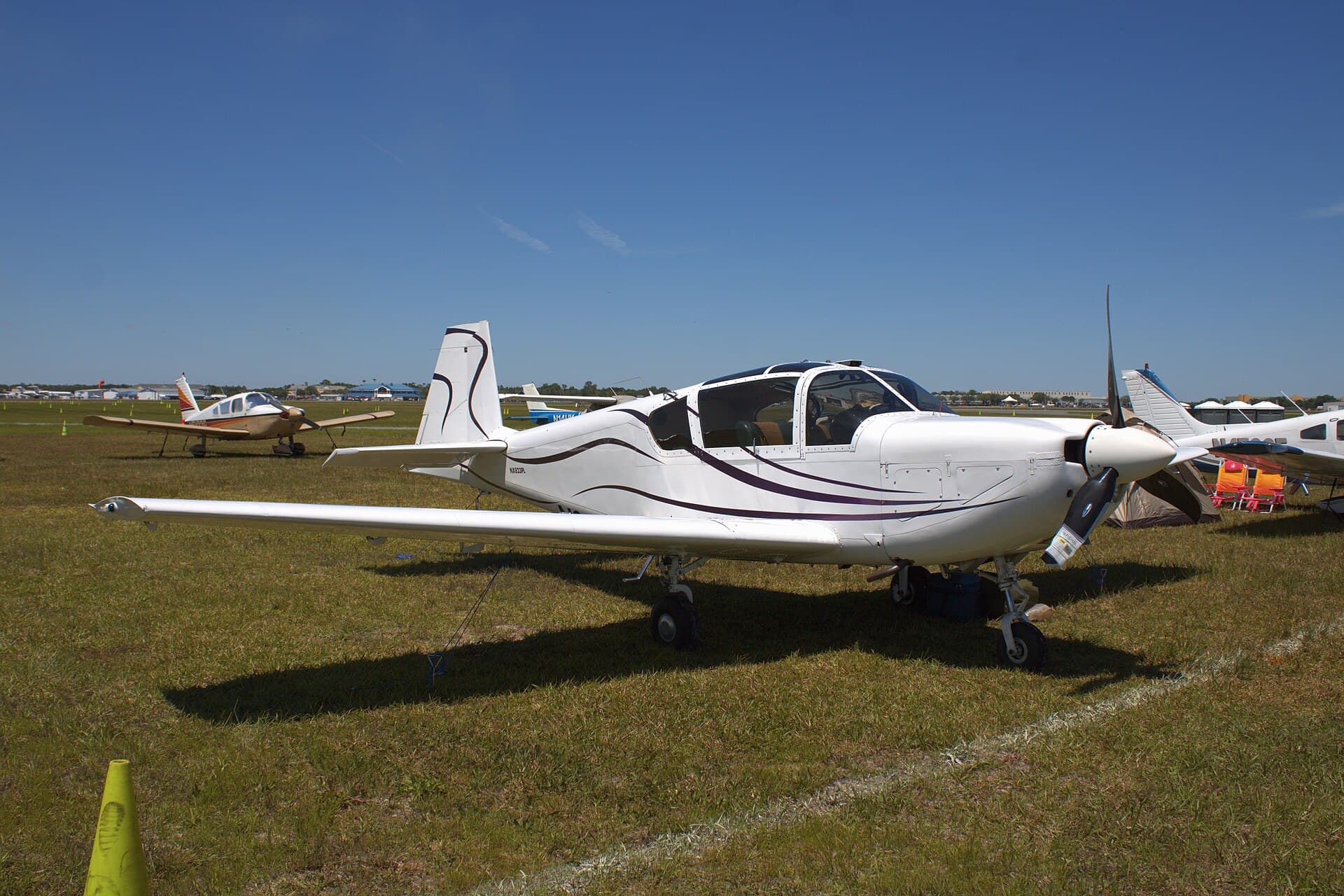 - Single-engine aircraft