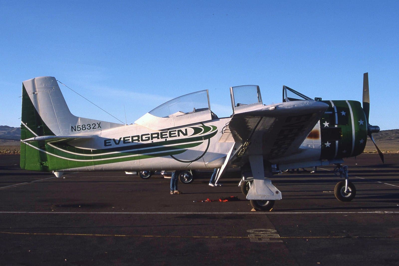 N5832X - Aircraft