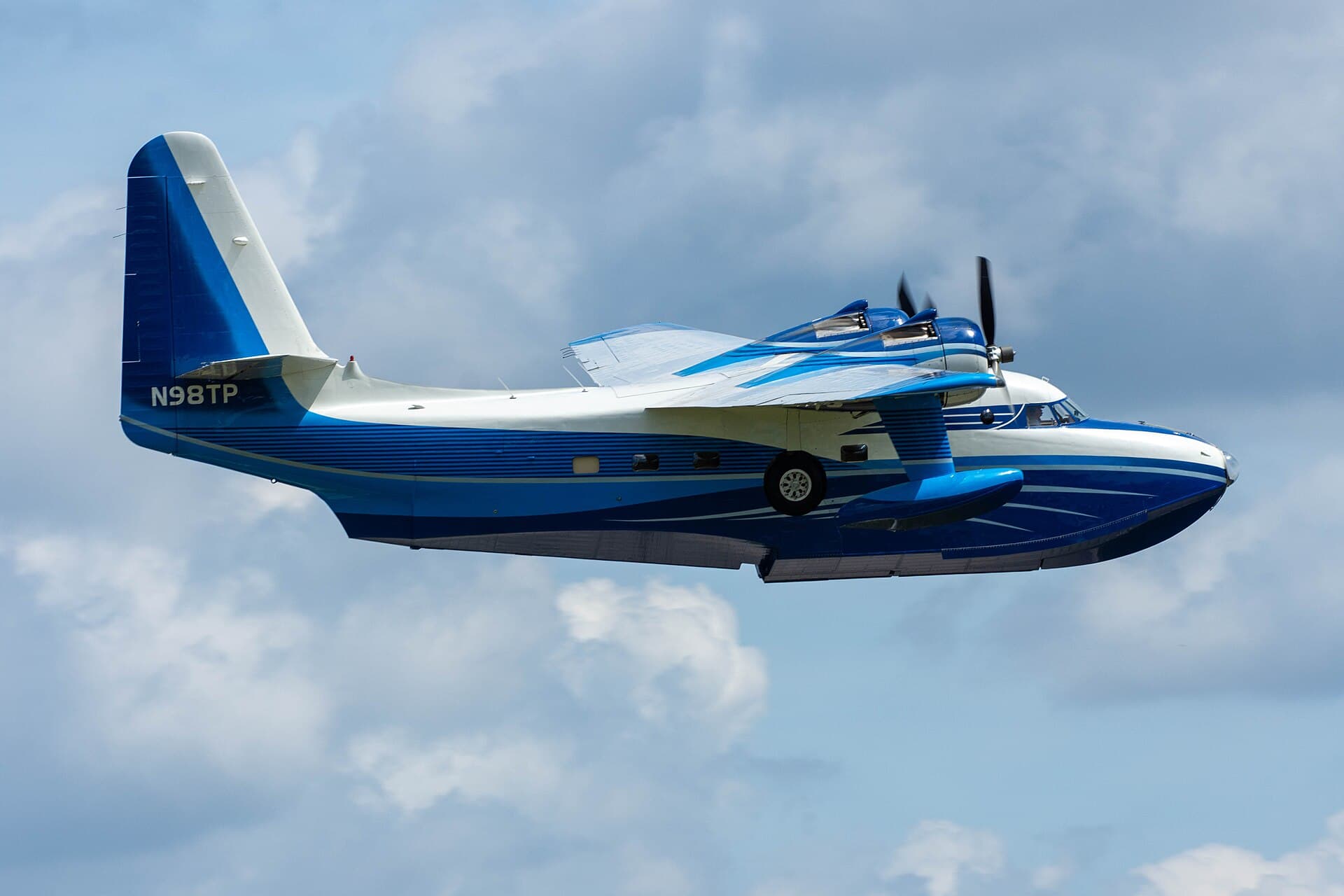 N98TP — Twin-engine aircraft