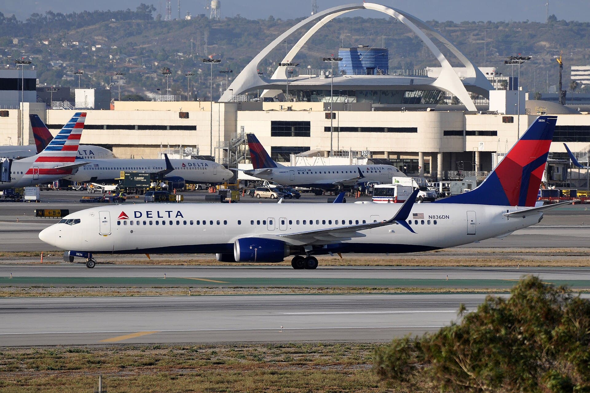 N836DN - Boeing