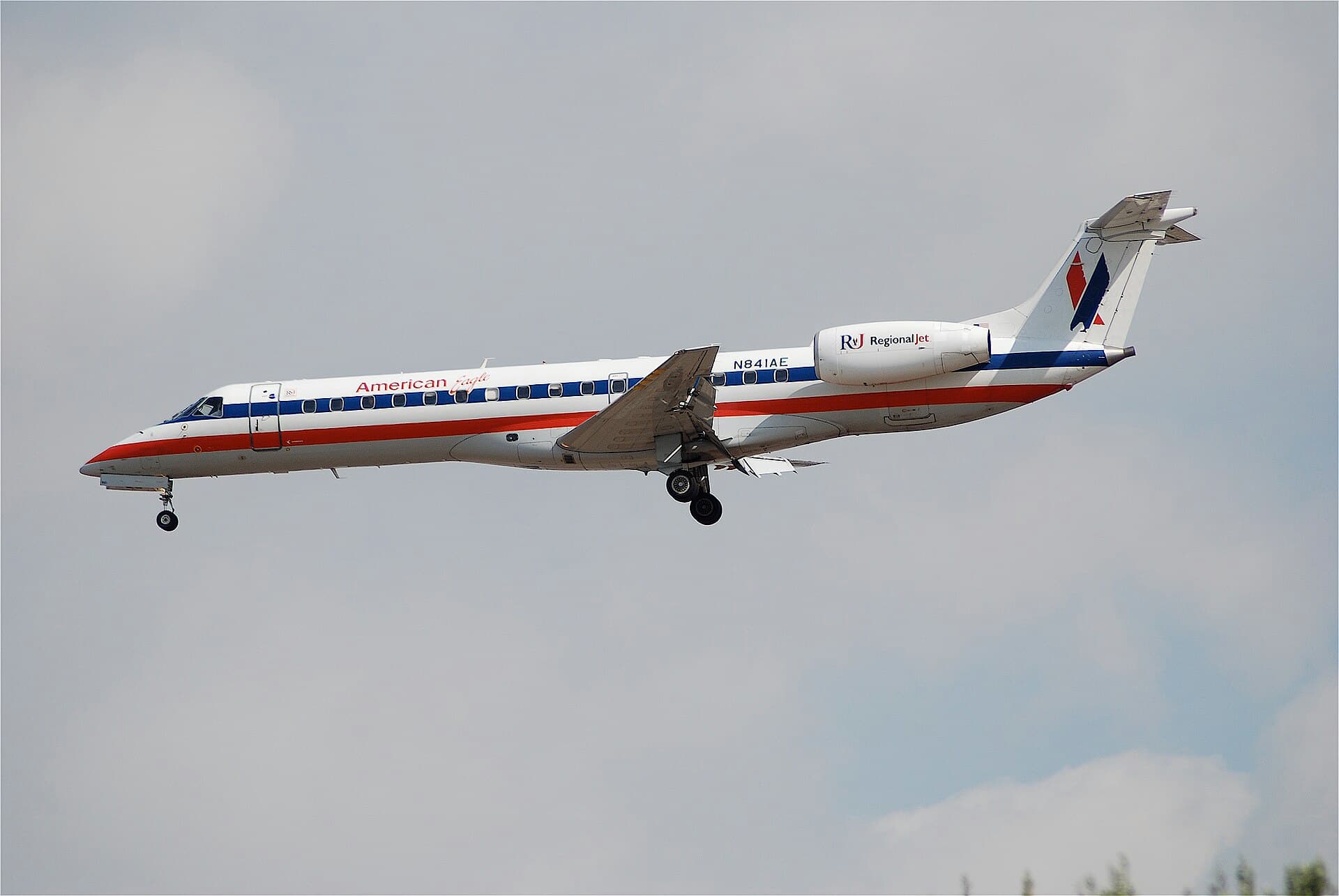 N841AE - Embraer