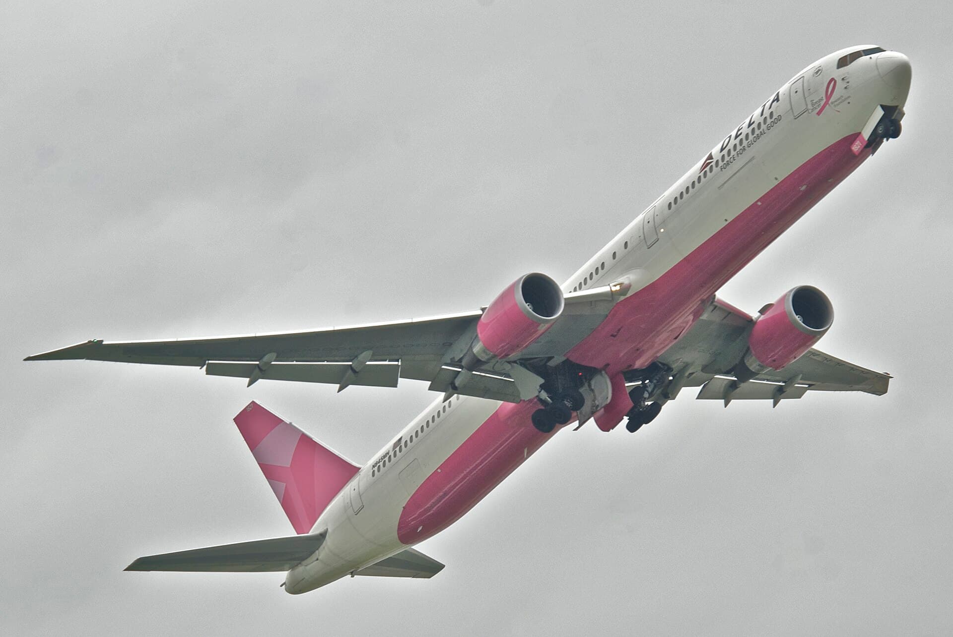 N845MH - Twin-engine aircraft