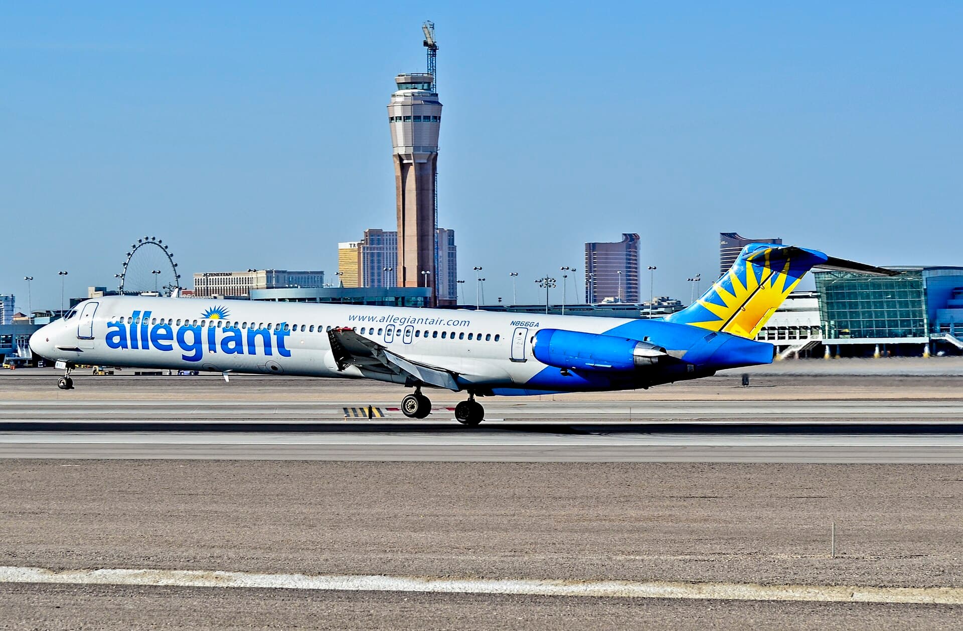 N866GA - Twin-engine aircraft