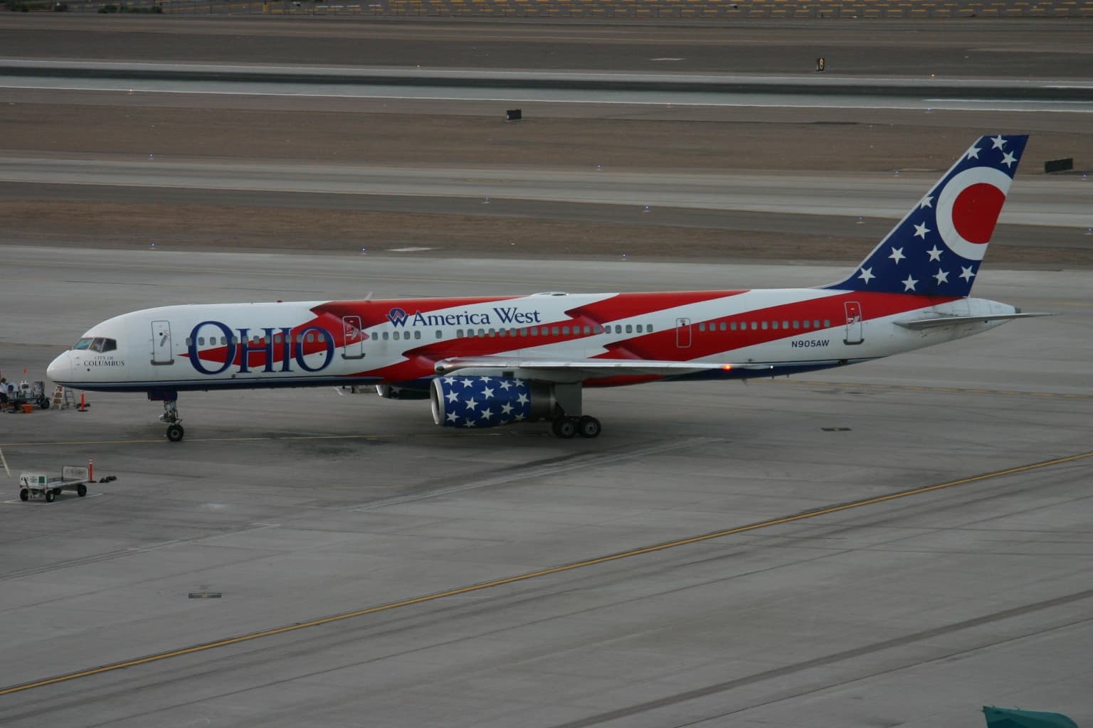 N905AW - Twin-engine aircraft