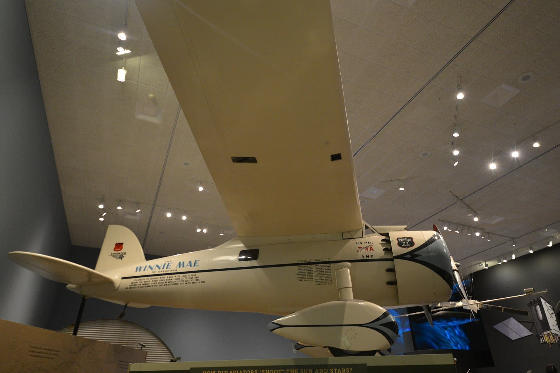 - Single-engine aircraft