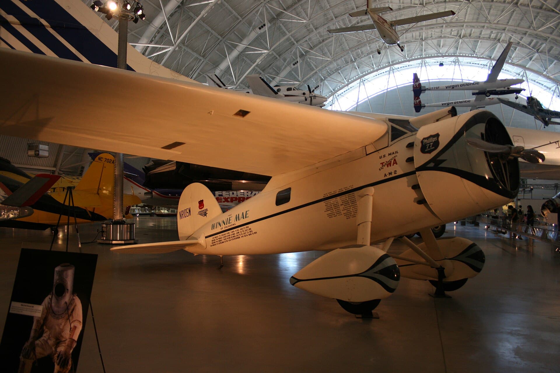 - Single-engine aircraft