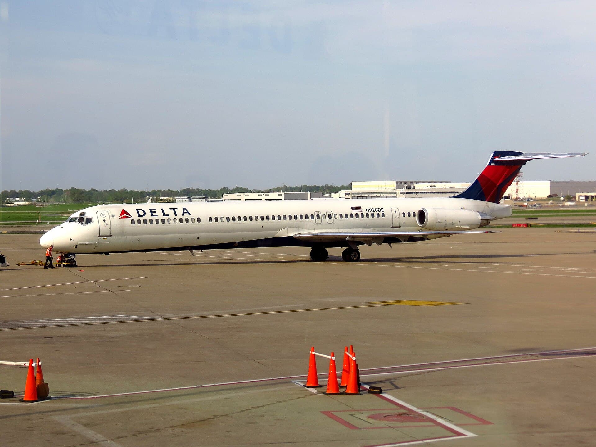 N920DE - Aircraft
