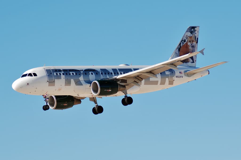 N922FR - Twin-engine aircraft