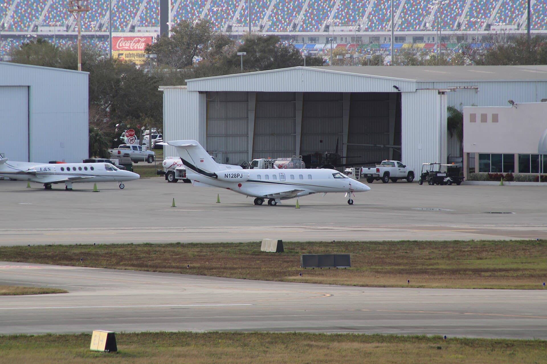 N128PJ - Pilatus