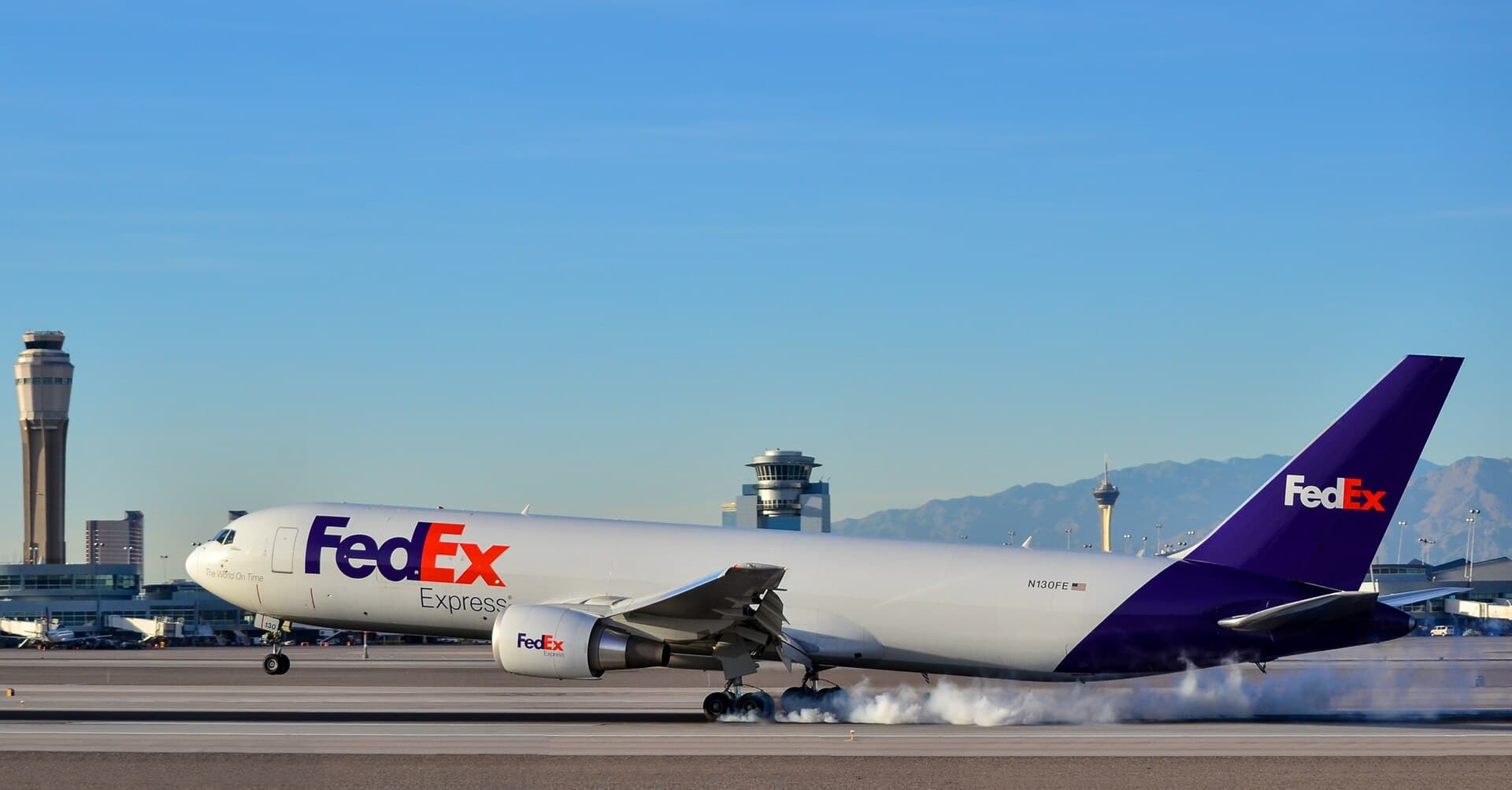 N130FE - Boeing