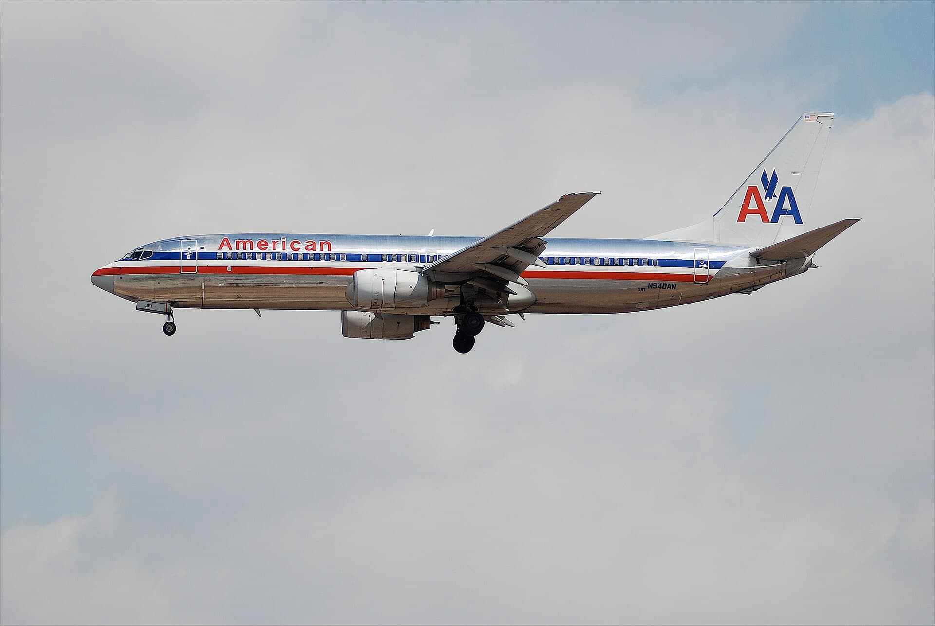 N940AN - Twin-engine aircraft