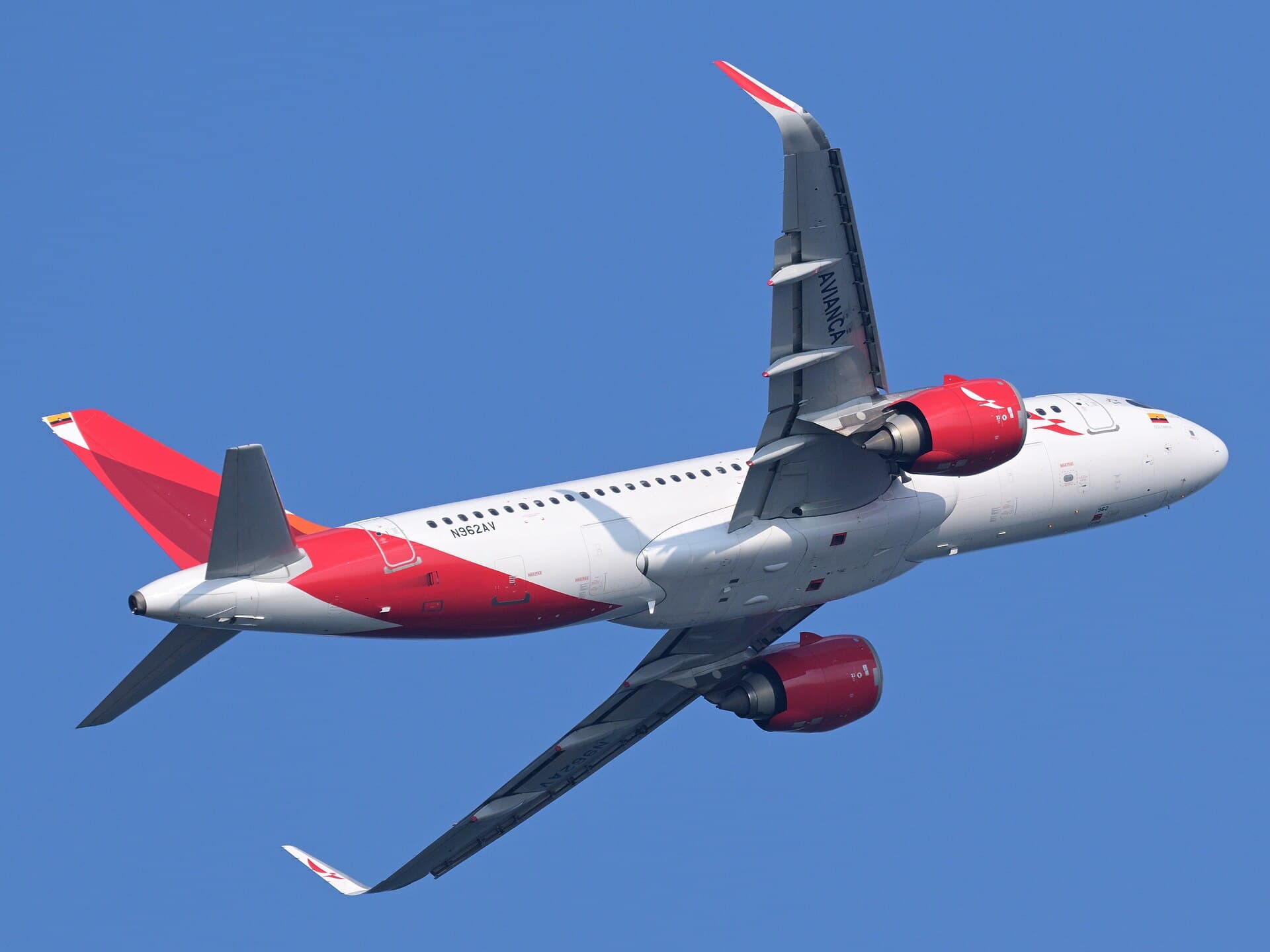N962AV - Airbus