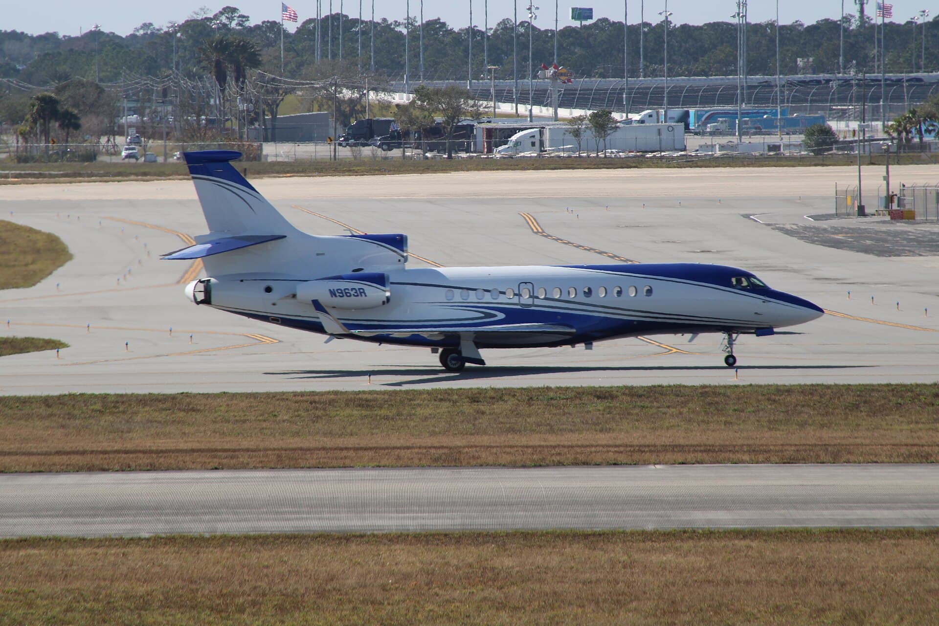 N963R - Business jet