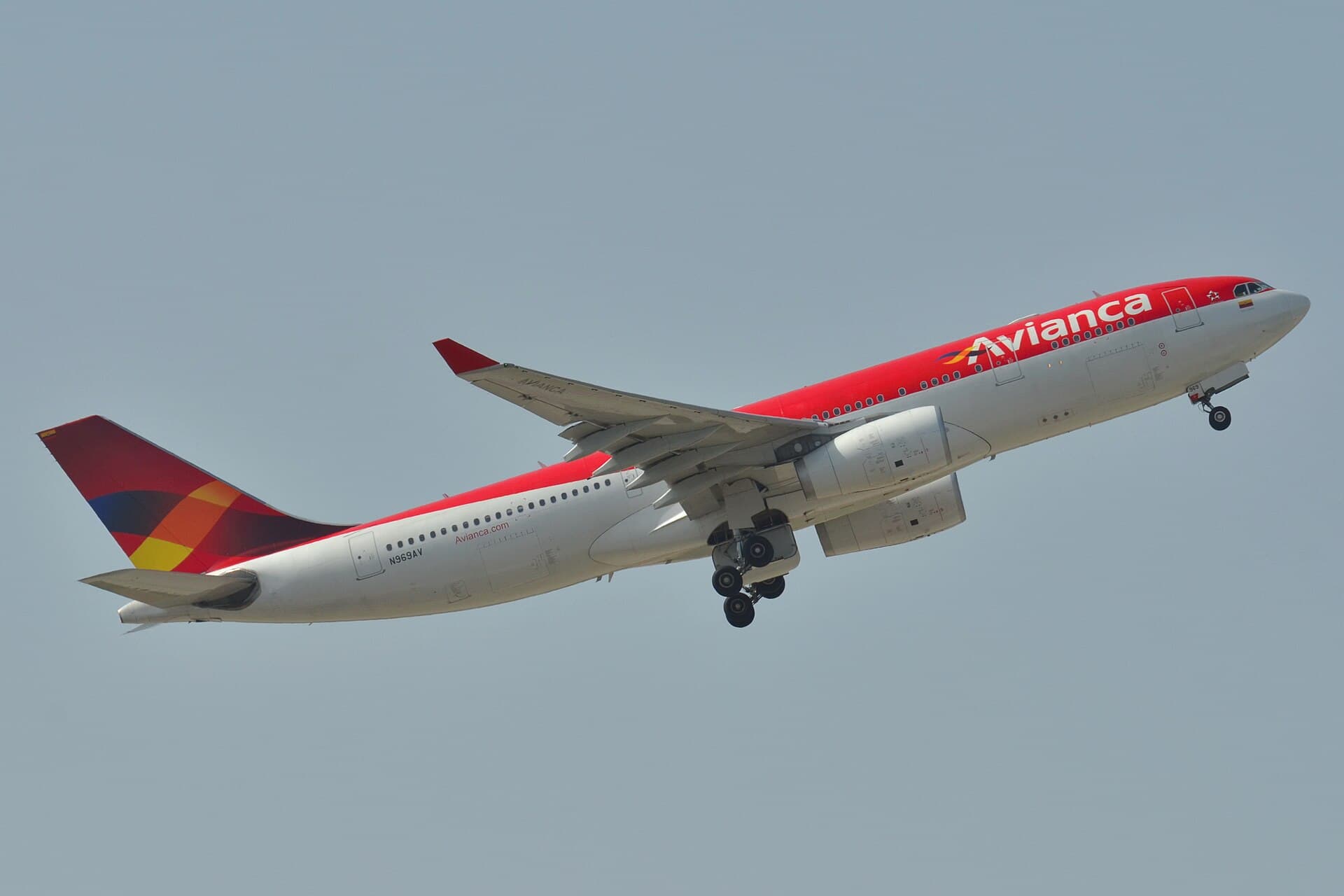 N969AV - Airbus