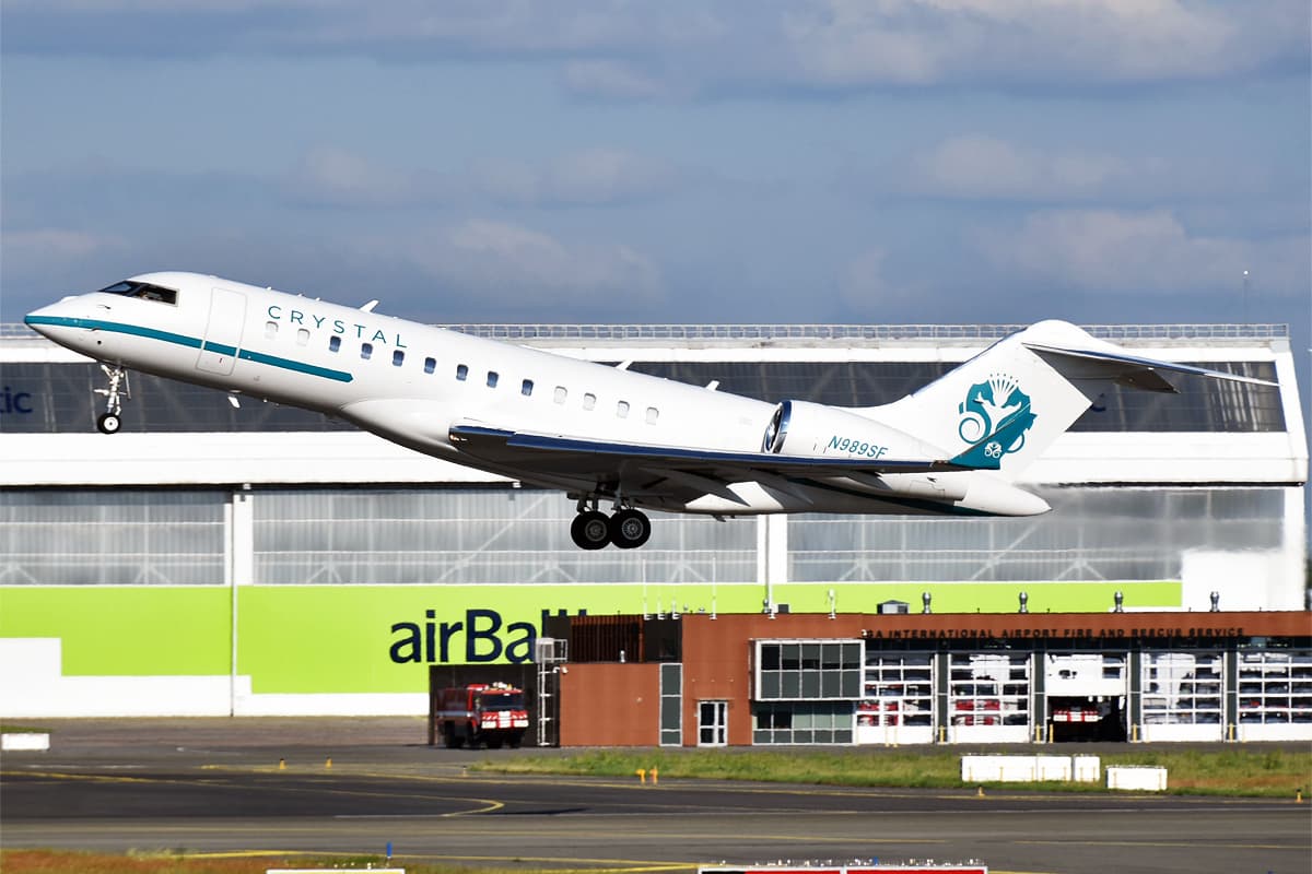 N989SF - Business jet