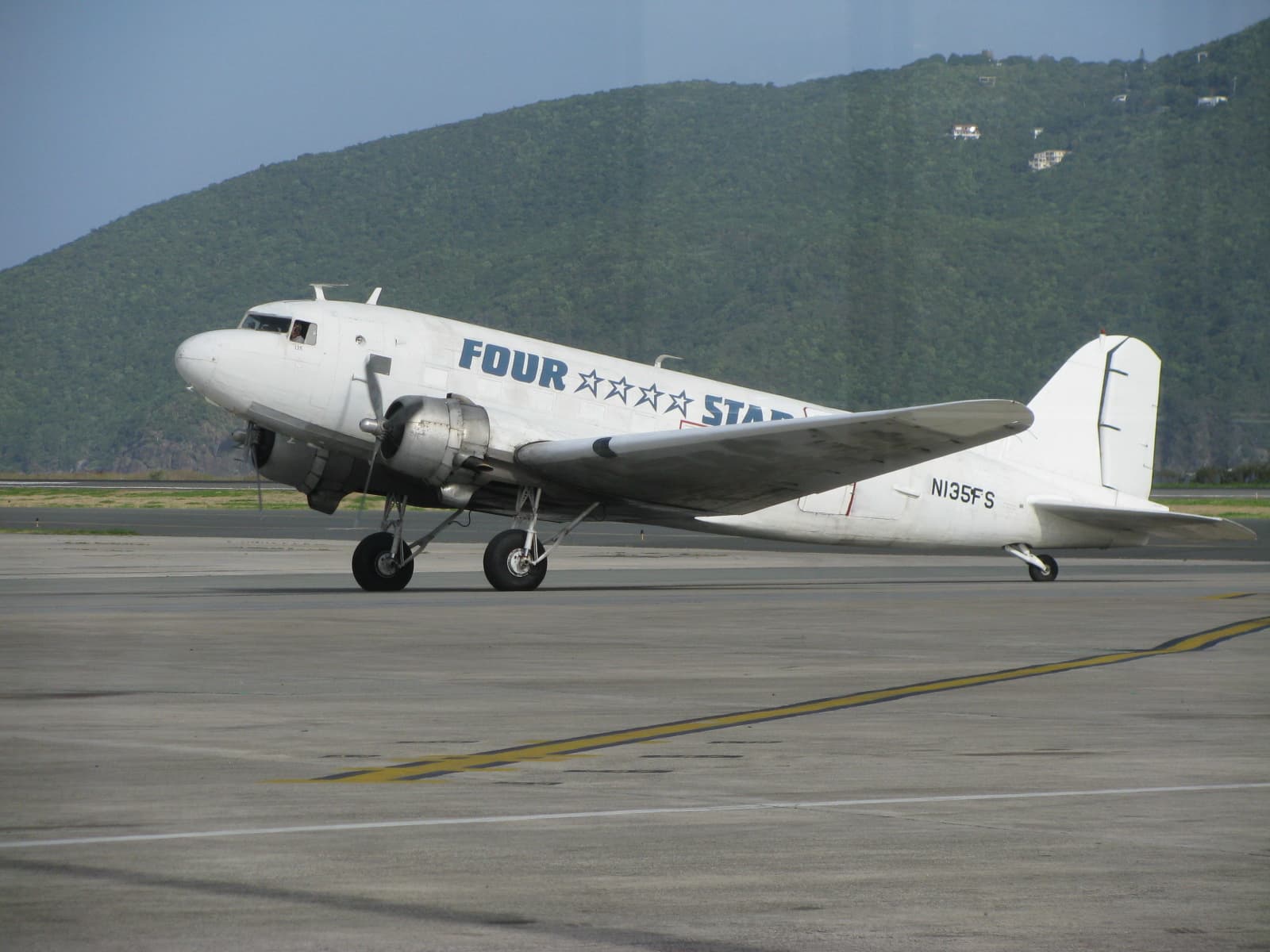 N135FS — Douglas