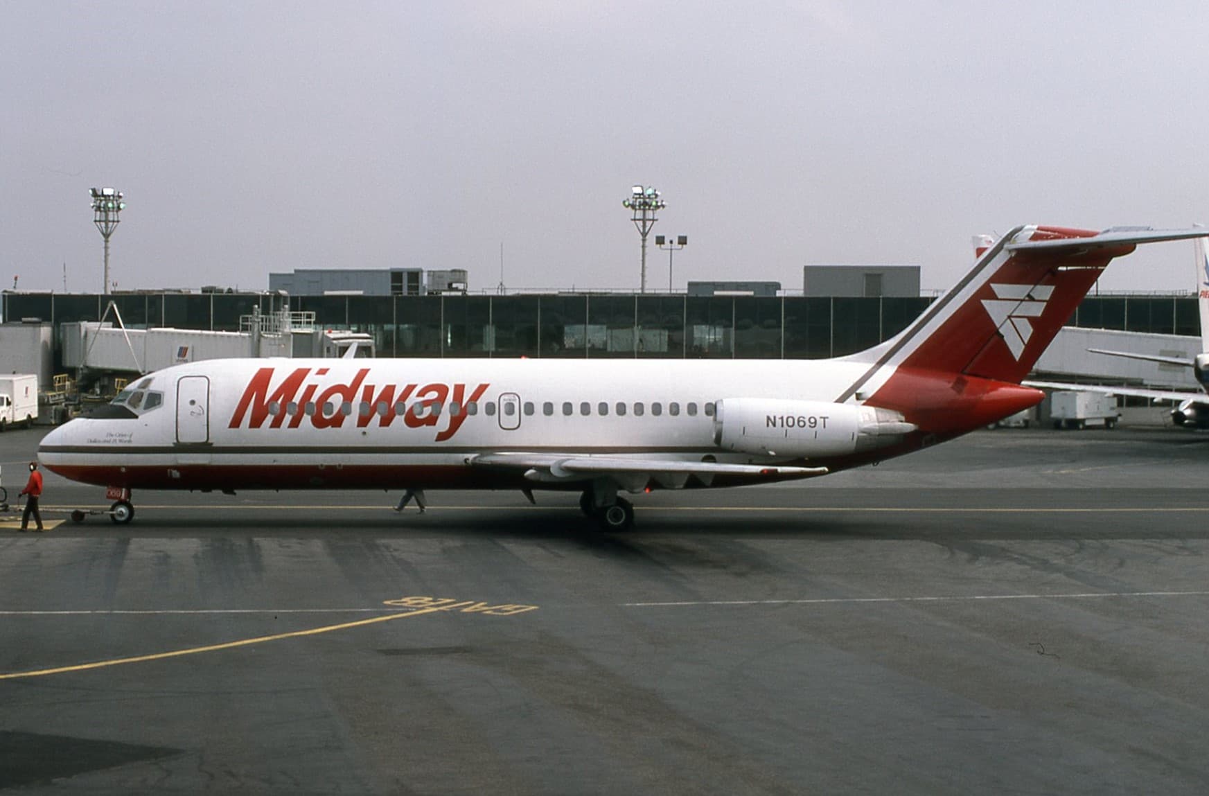 N1069T - Twin-engine aircraft
