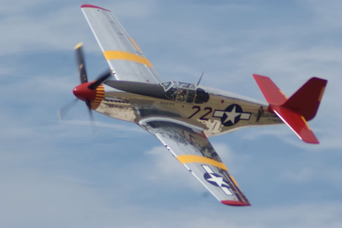 - Single-engine aircraft