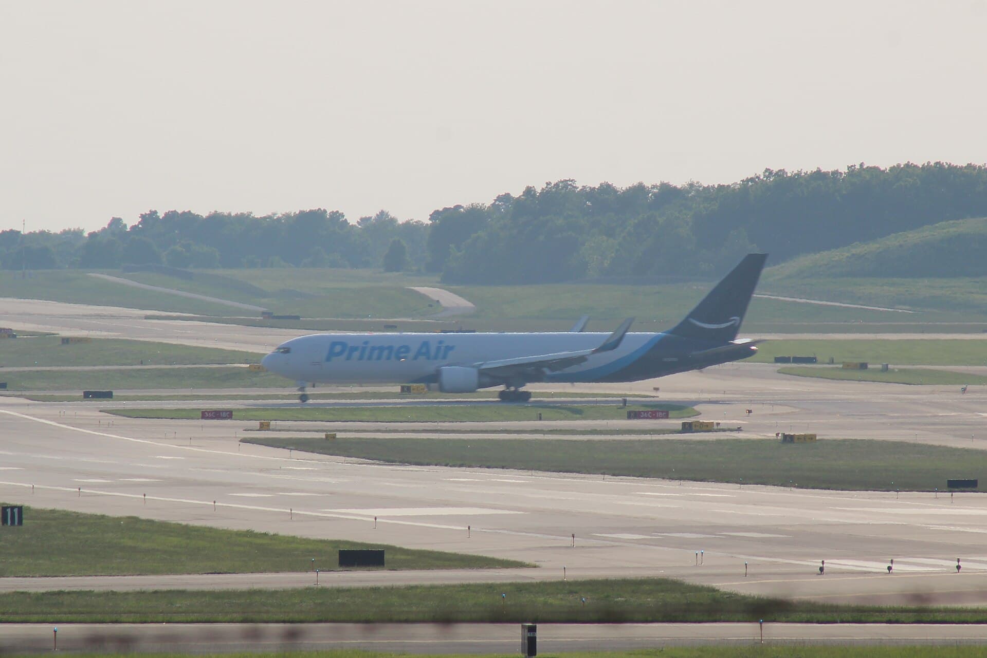 N1361A - Twin-engine aircraft