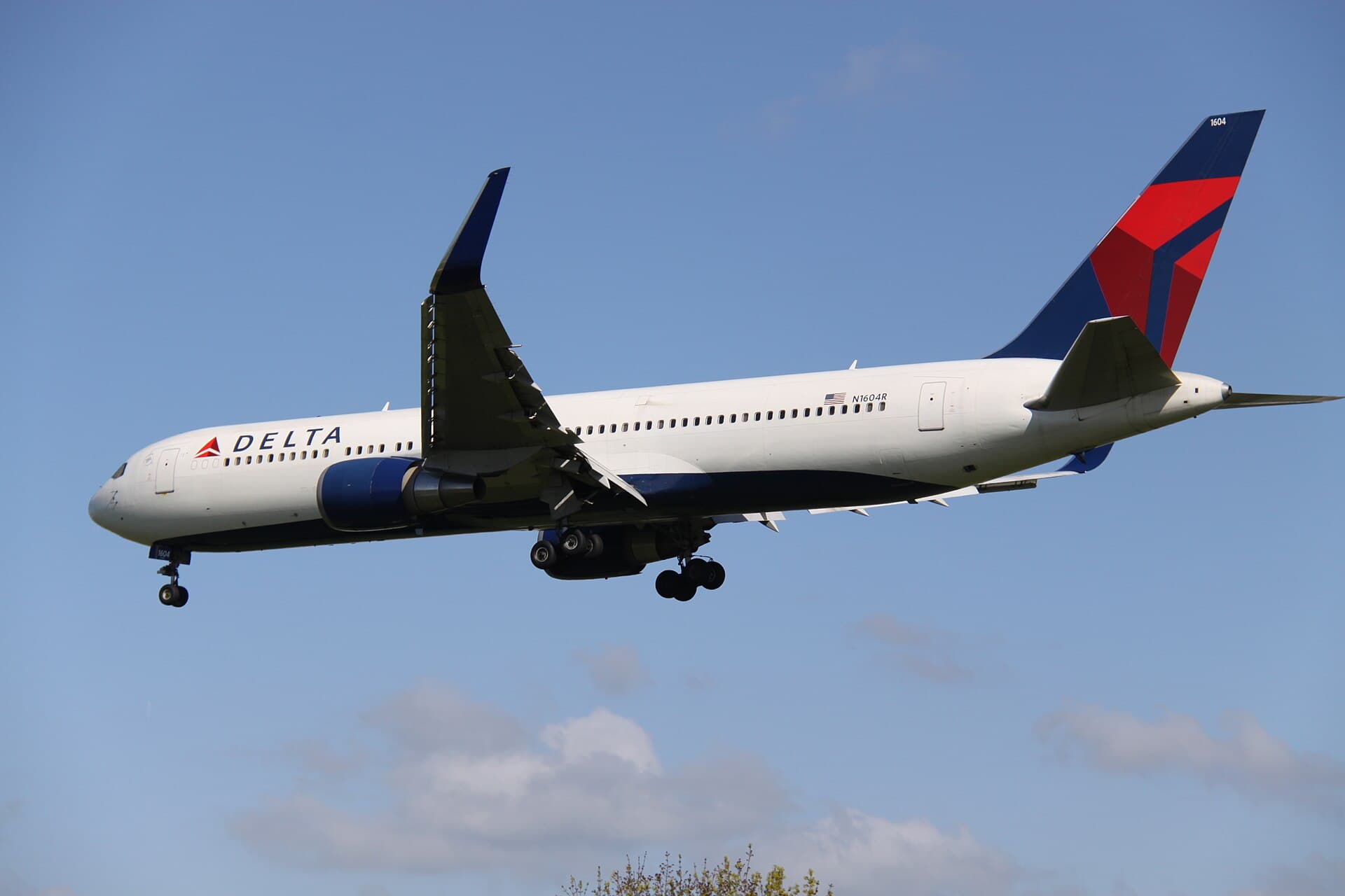 N1604R - Boeing