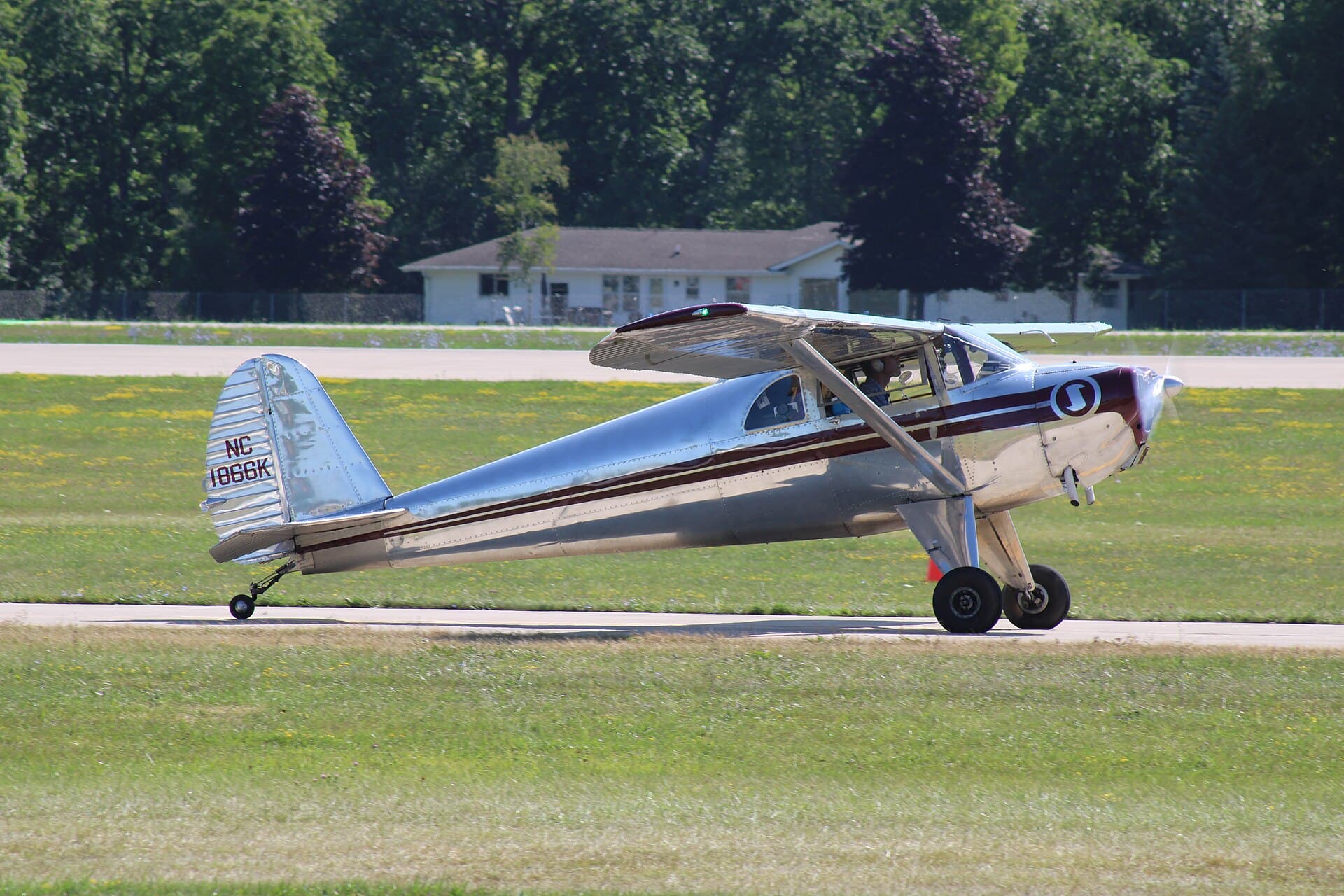 - Aircraft
