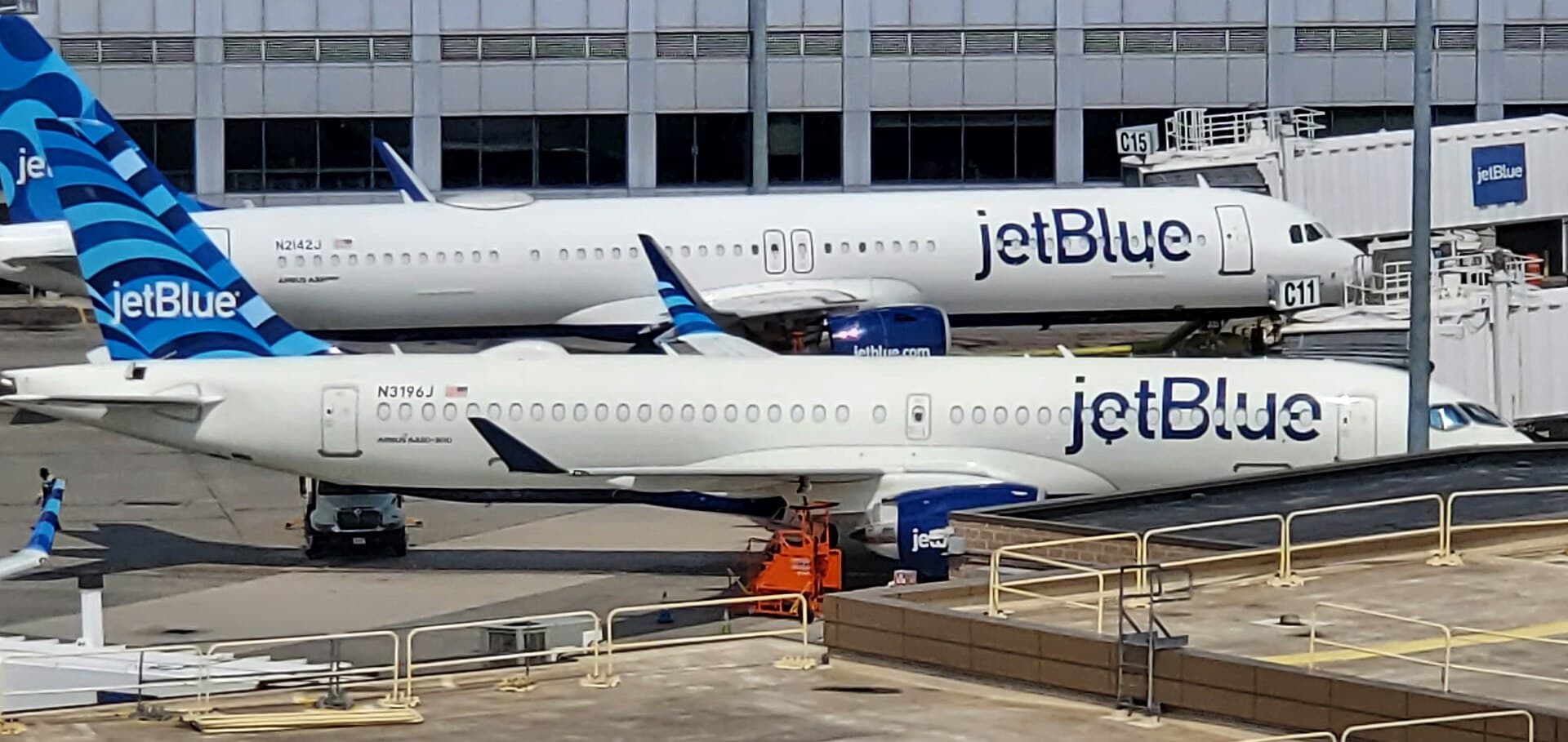 - Airbus