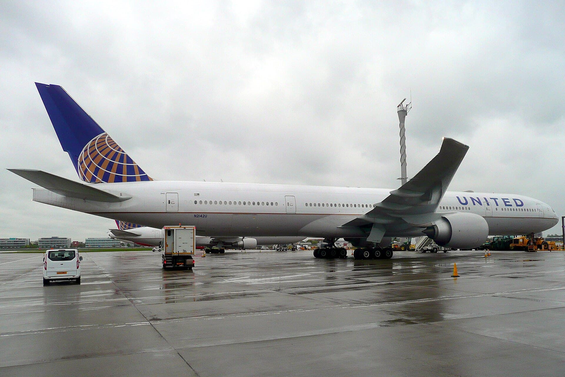 N2142U - Boeing