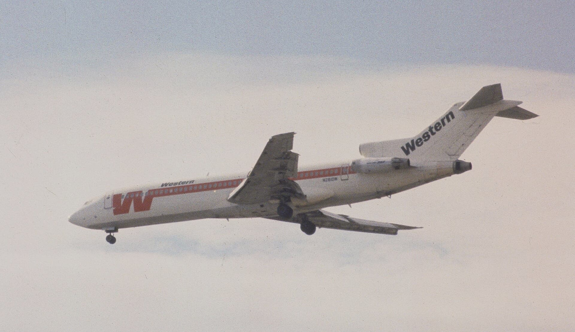 N2810W - Aircraft