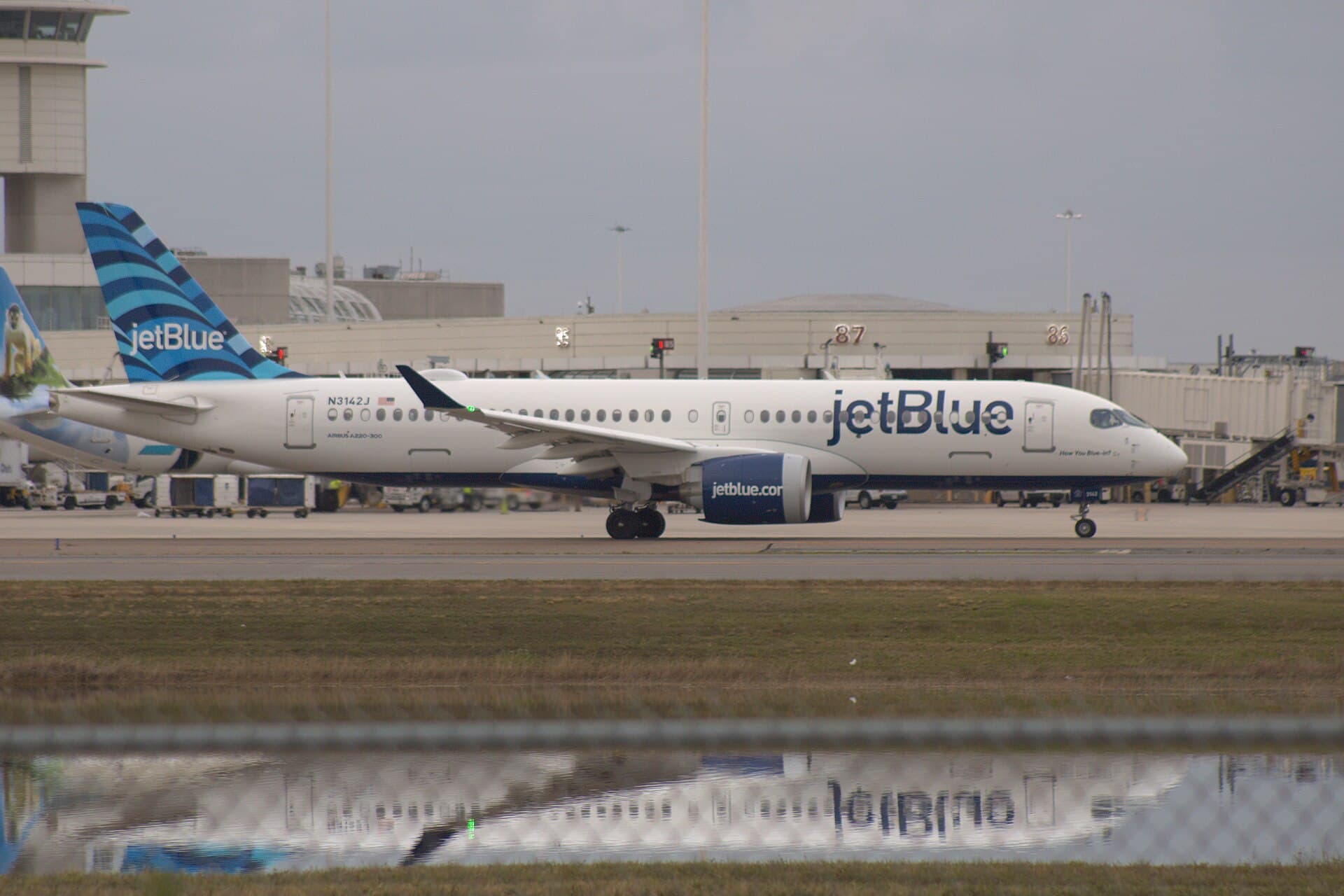 N3142J - Airbus