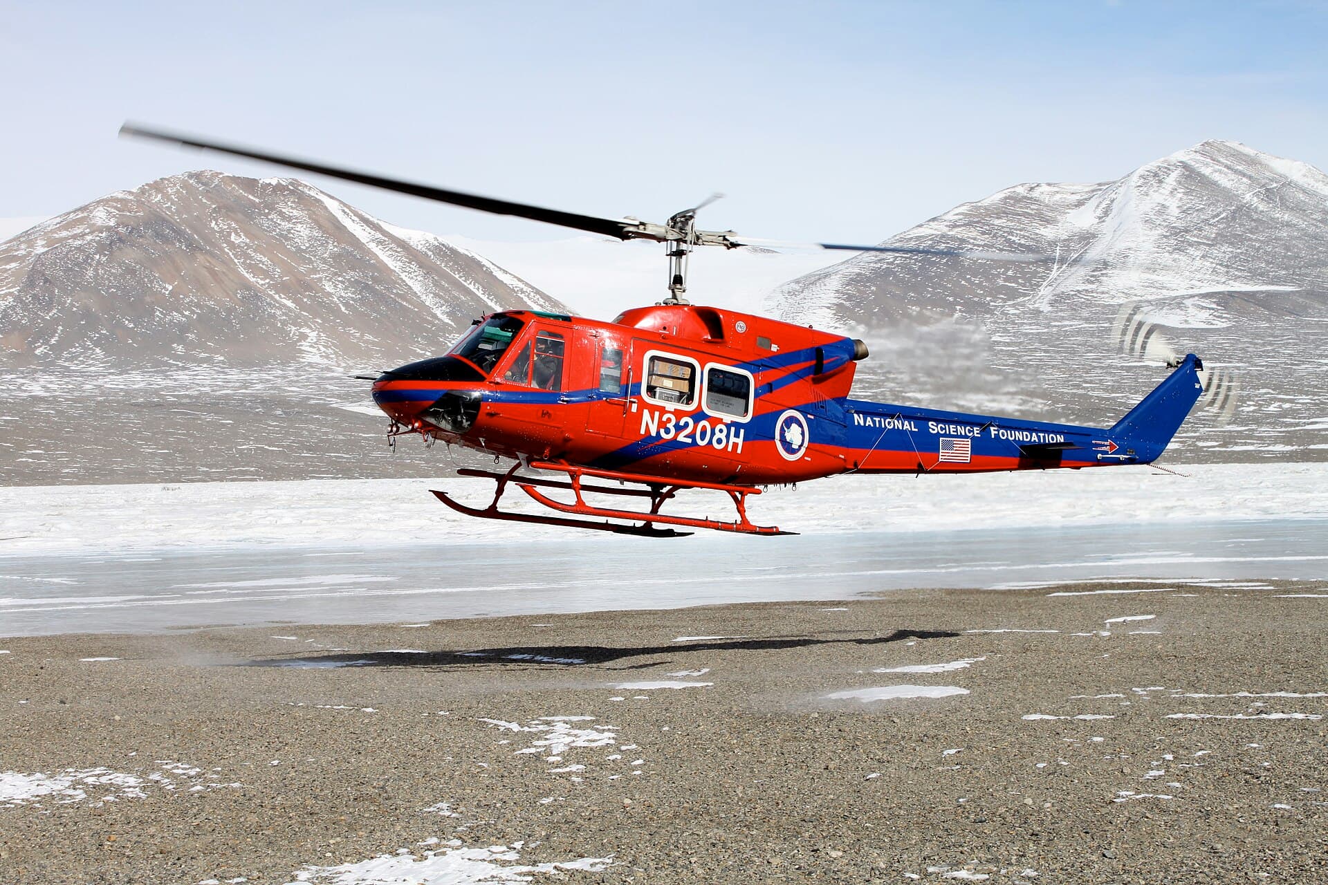 N3208H - Helicopter