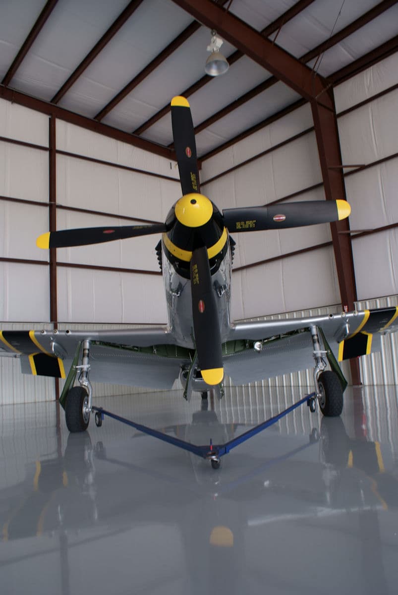 - Single-engine aircraft