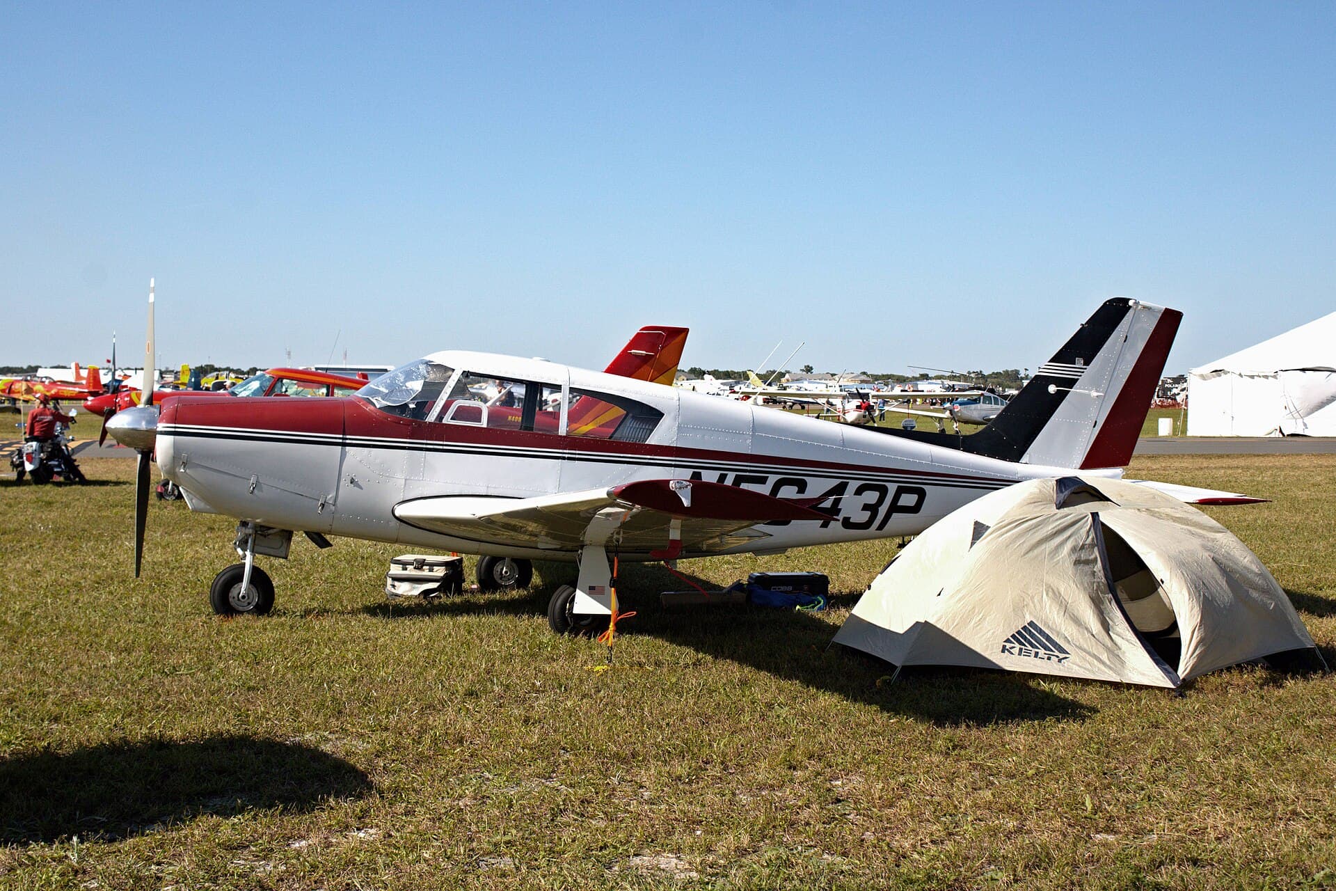 N5643P - Single-engine aircraft