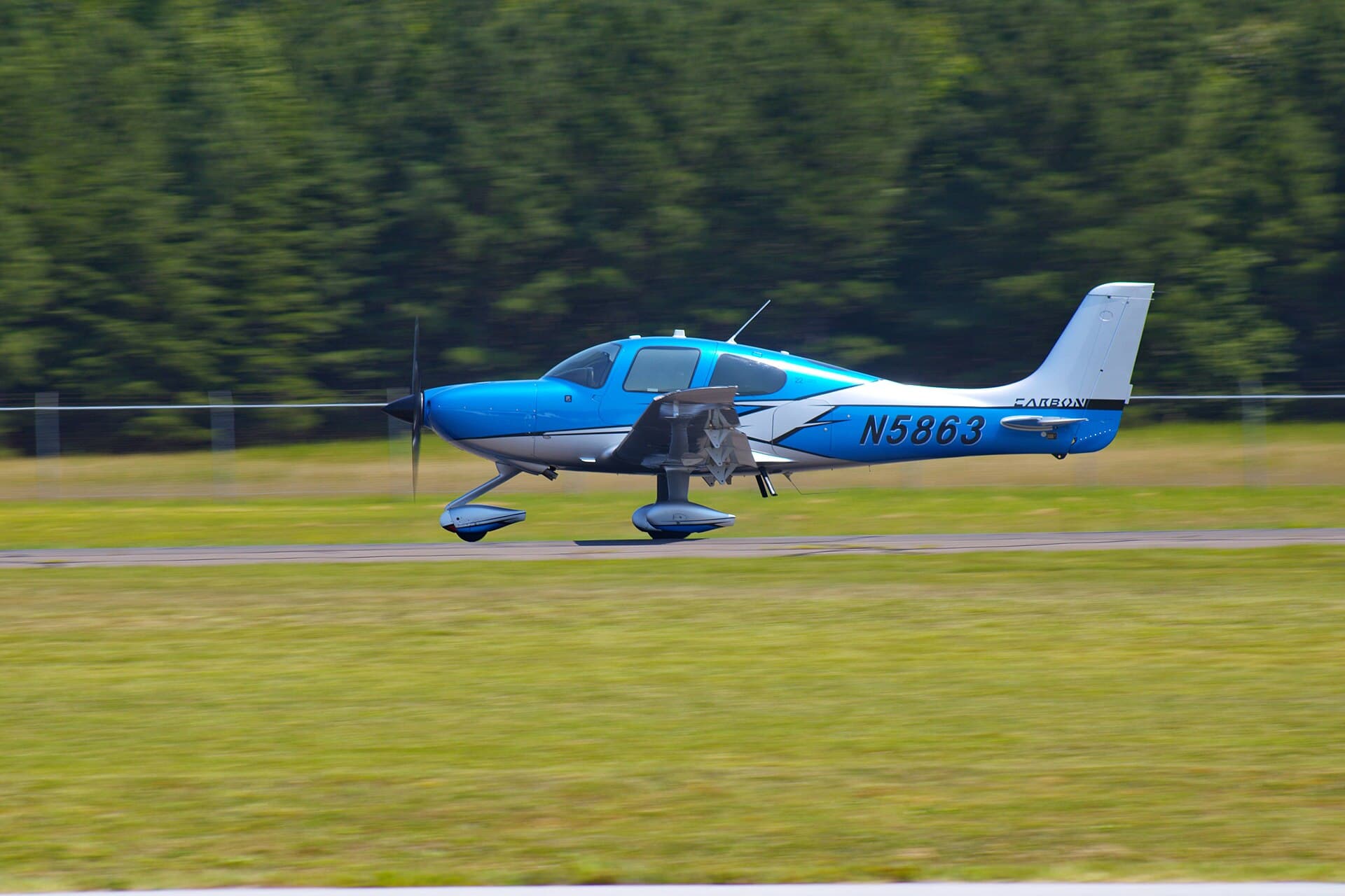 N5863 - Single-engine aircraft