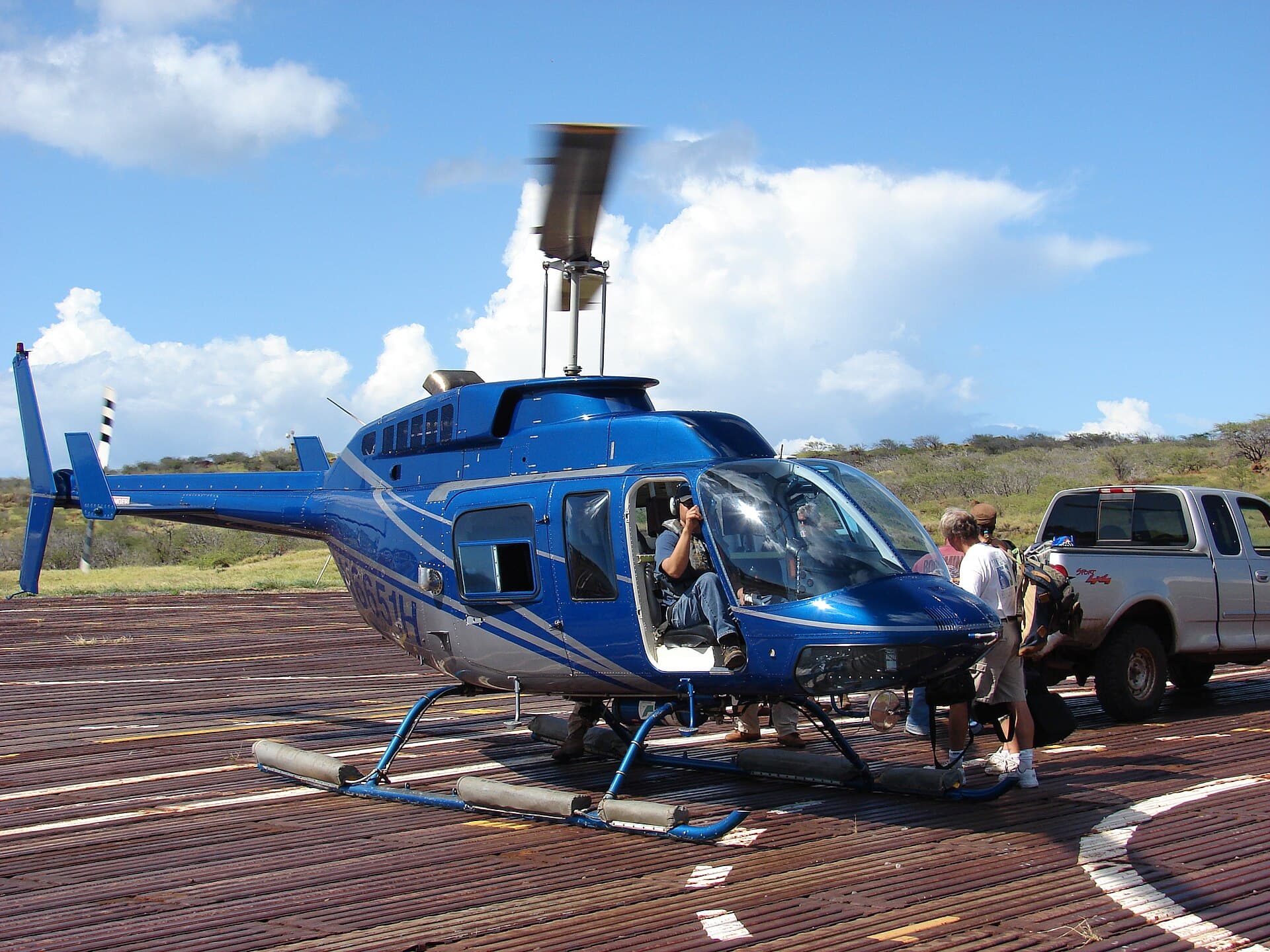 N6651H - Helicopter